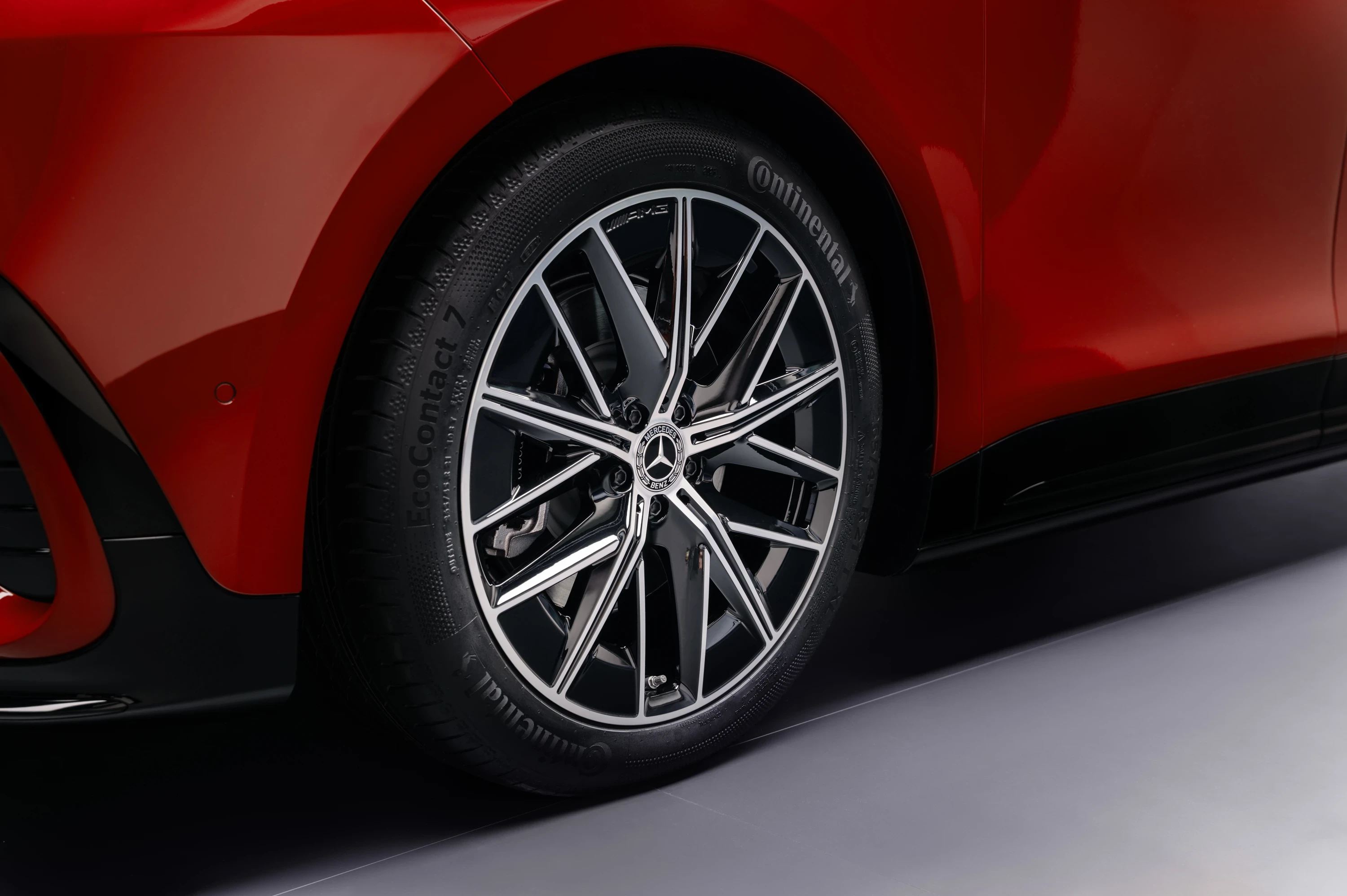 Mercedes VLE 300 wheels view