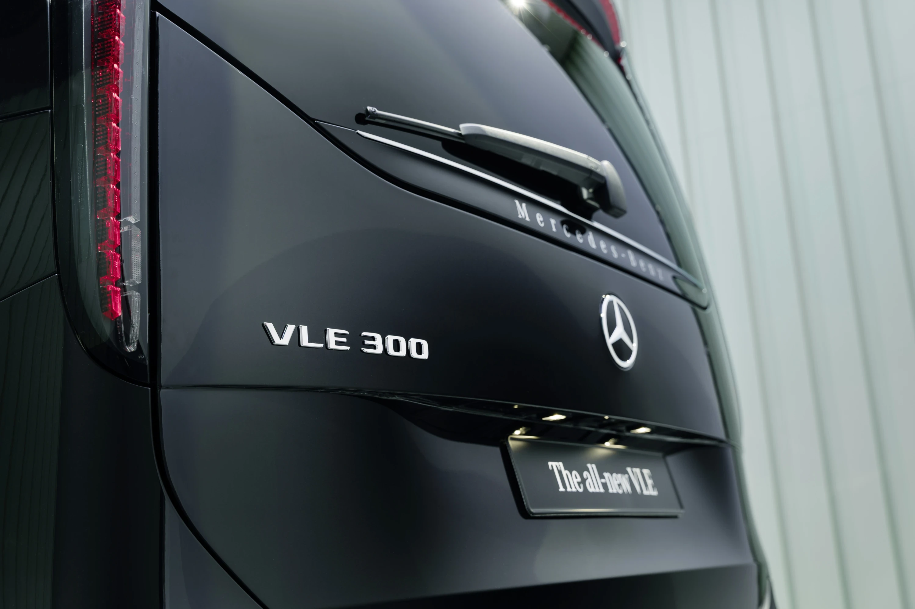 Mercedes VLE 300 details view
