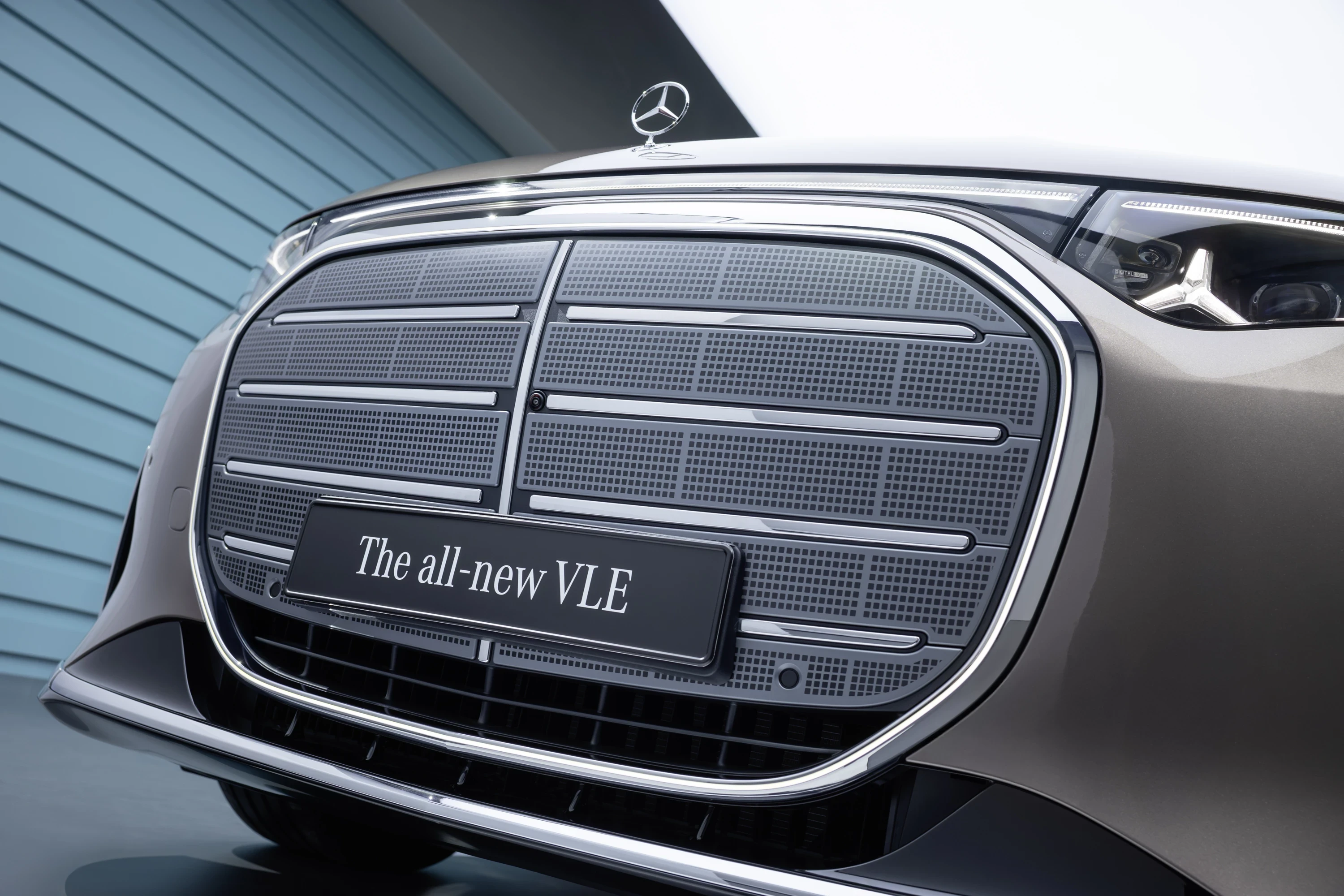Mercedes VLE 300 details view