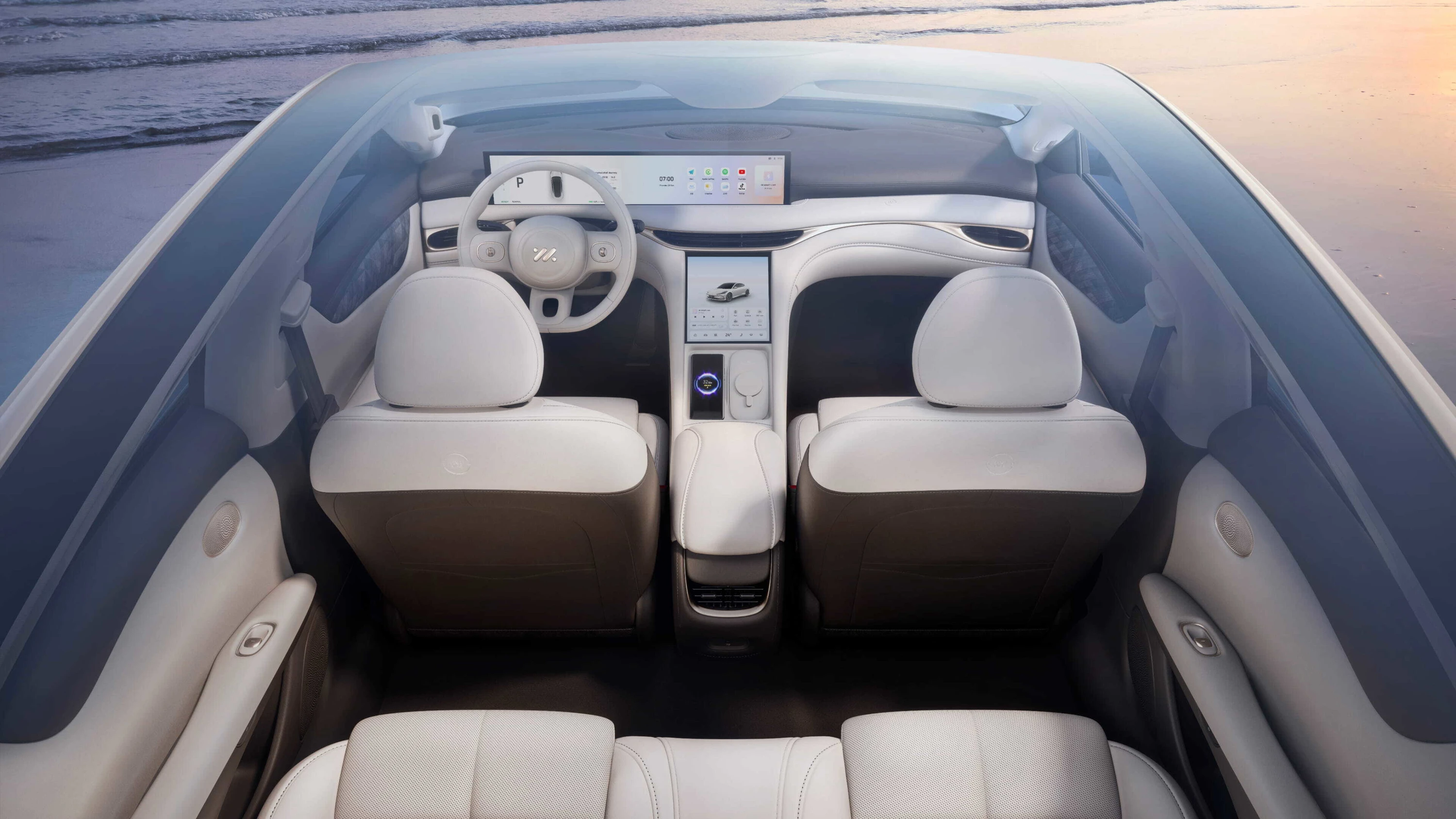 MG IM5 Long Range interior view