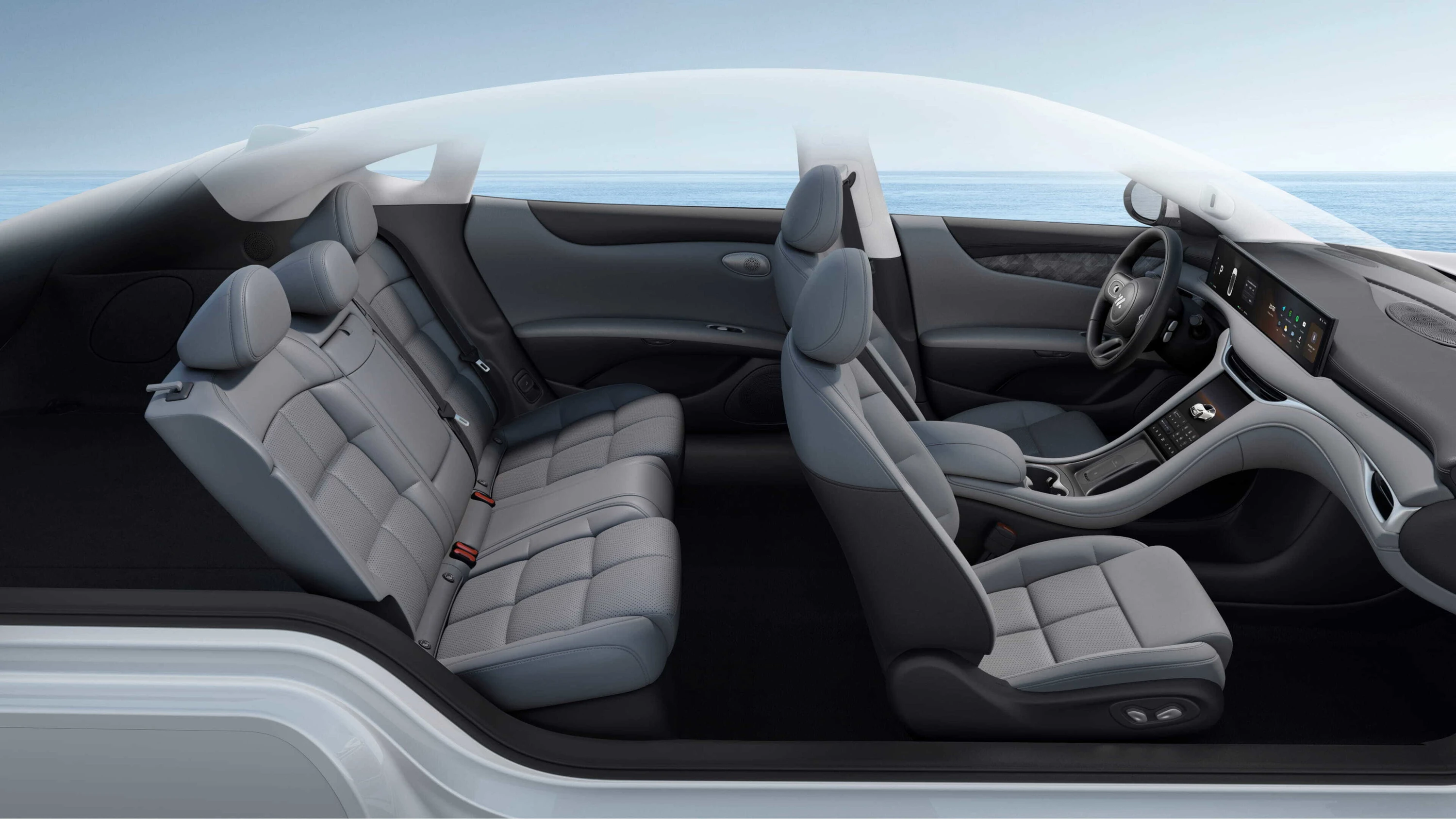 MG IM5 Long Range interior view