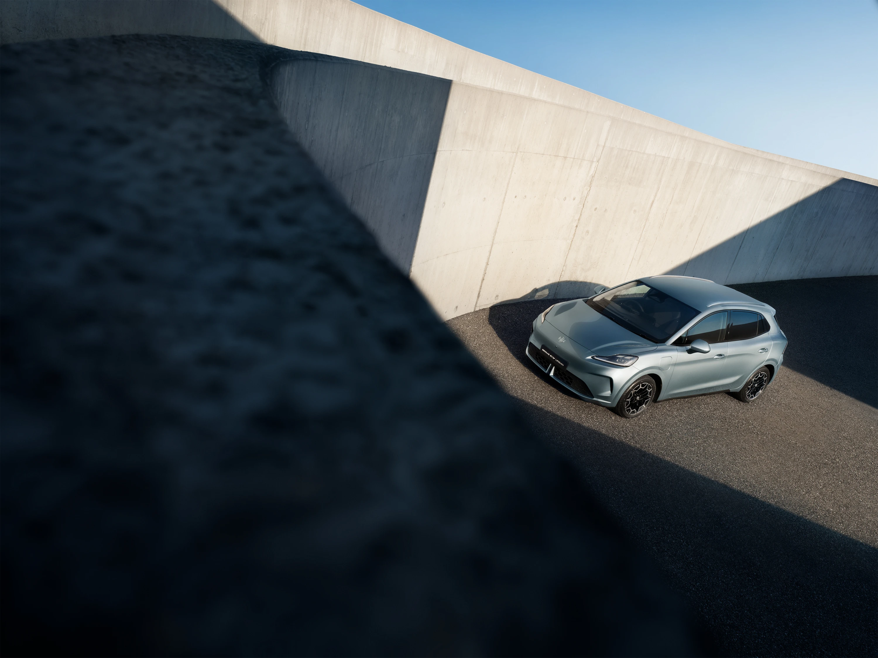 MG MG4 Urban Premium Long Range exterior view