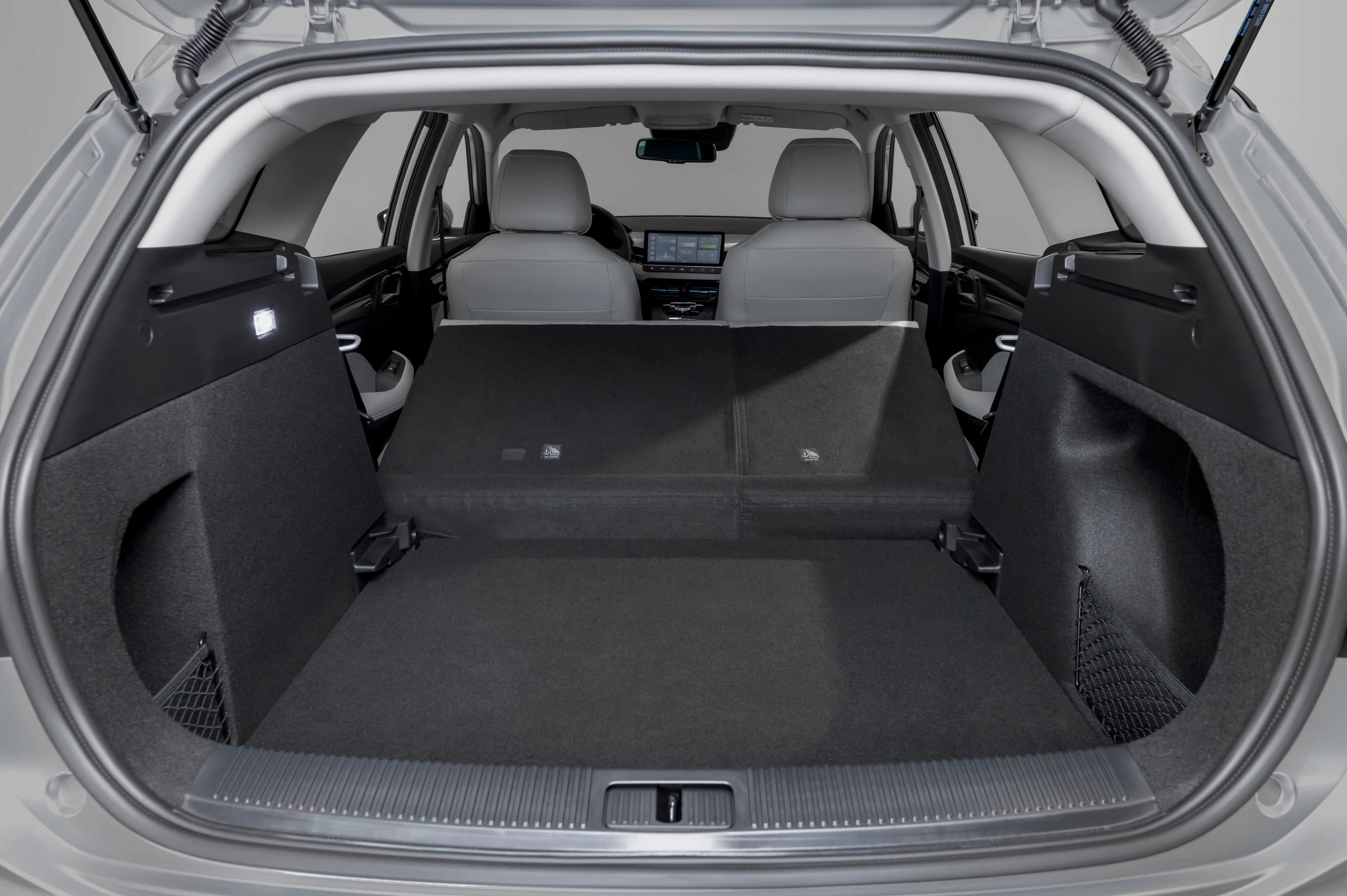 MG MG5 Electric Standard Range trunk view