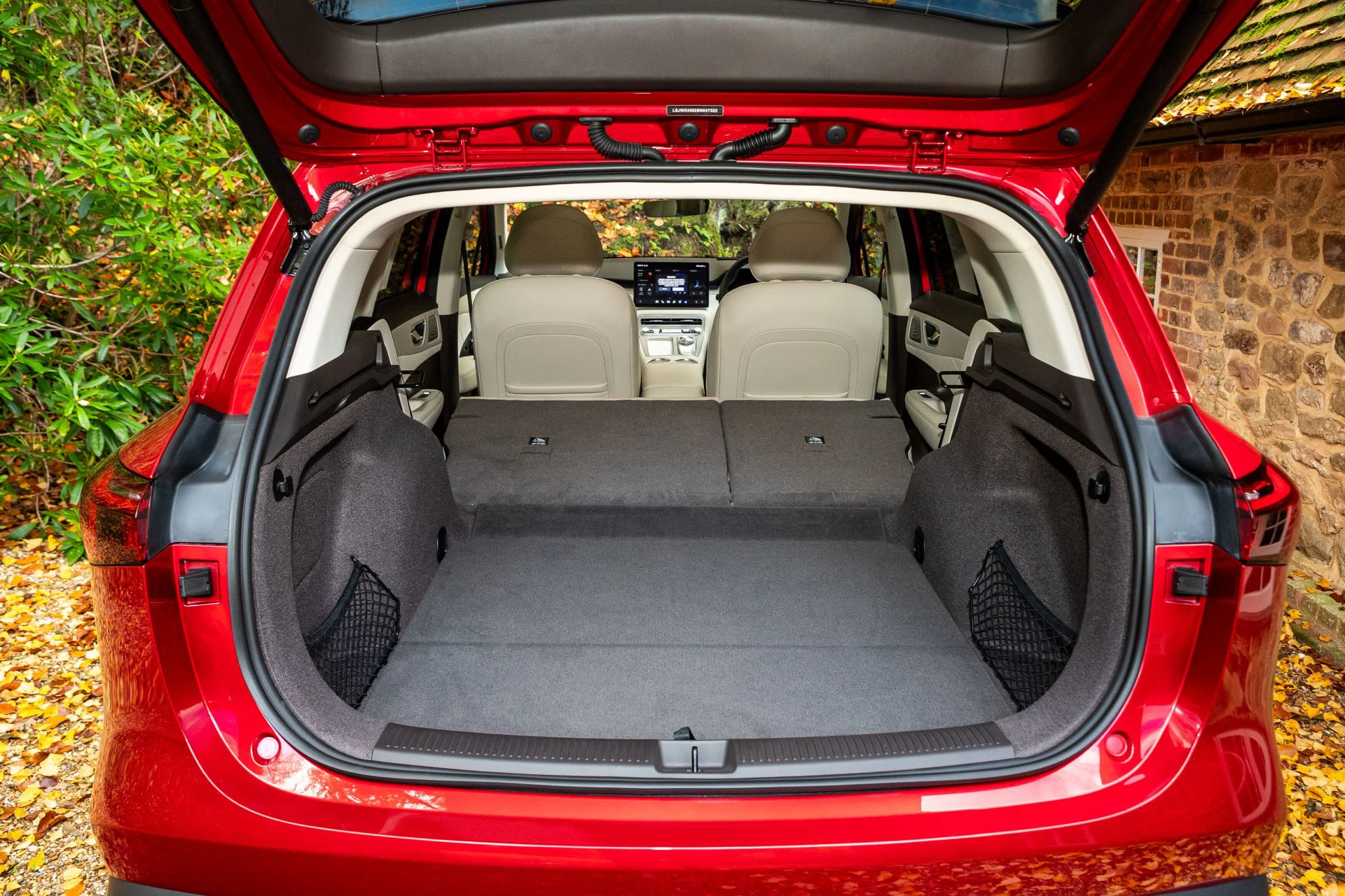 MG MGS6 EV AWD trunk view