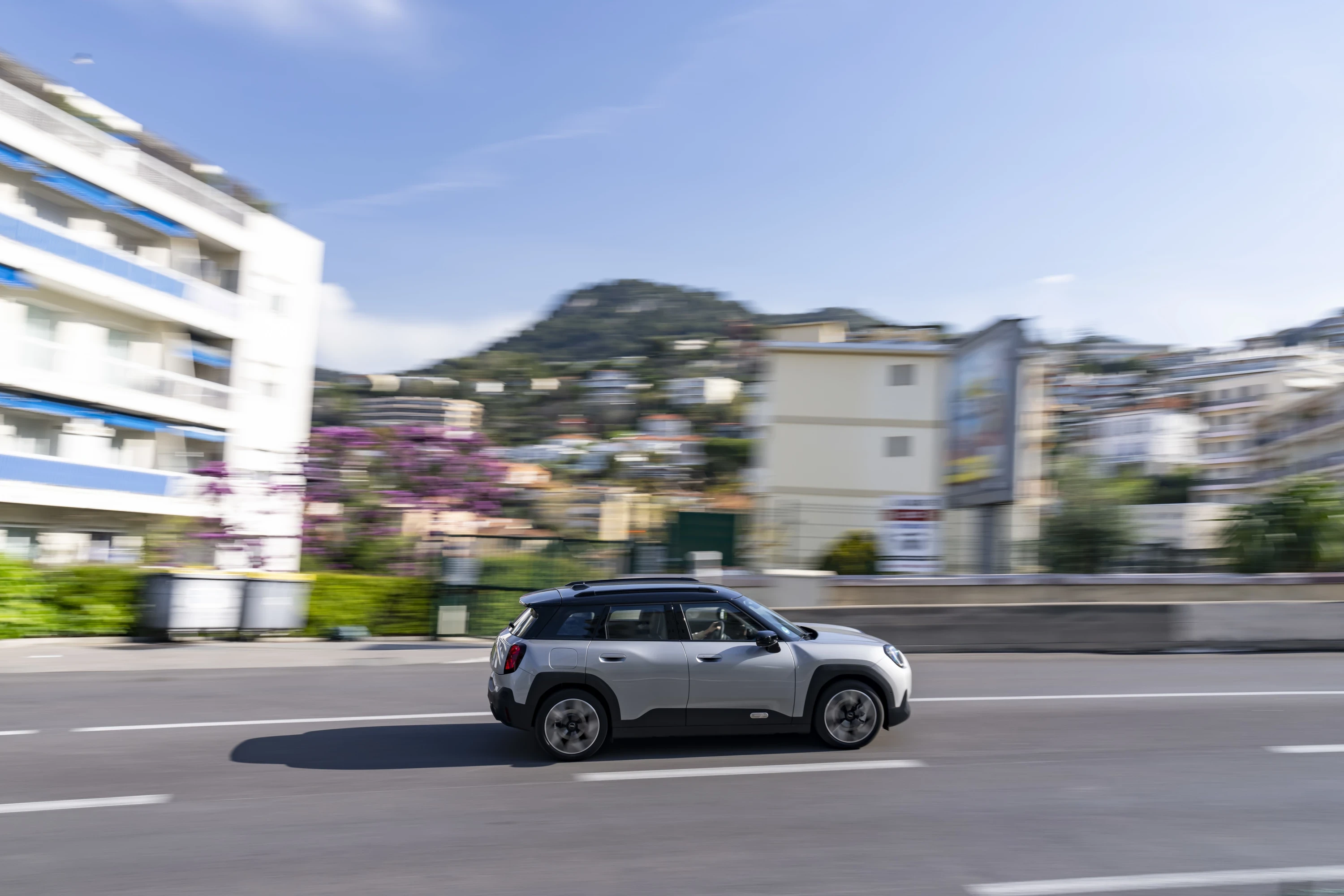Mini Aceman E exterior view