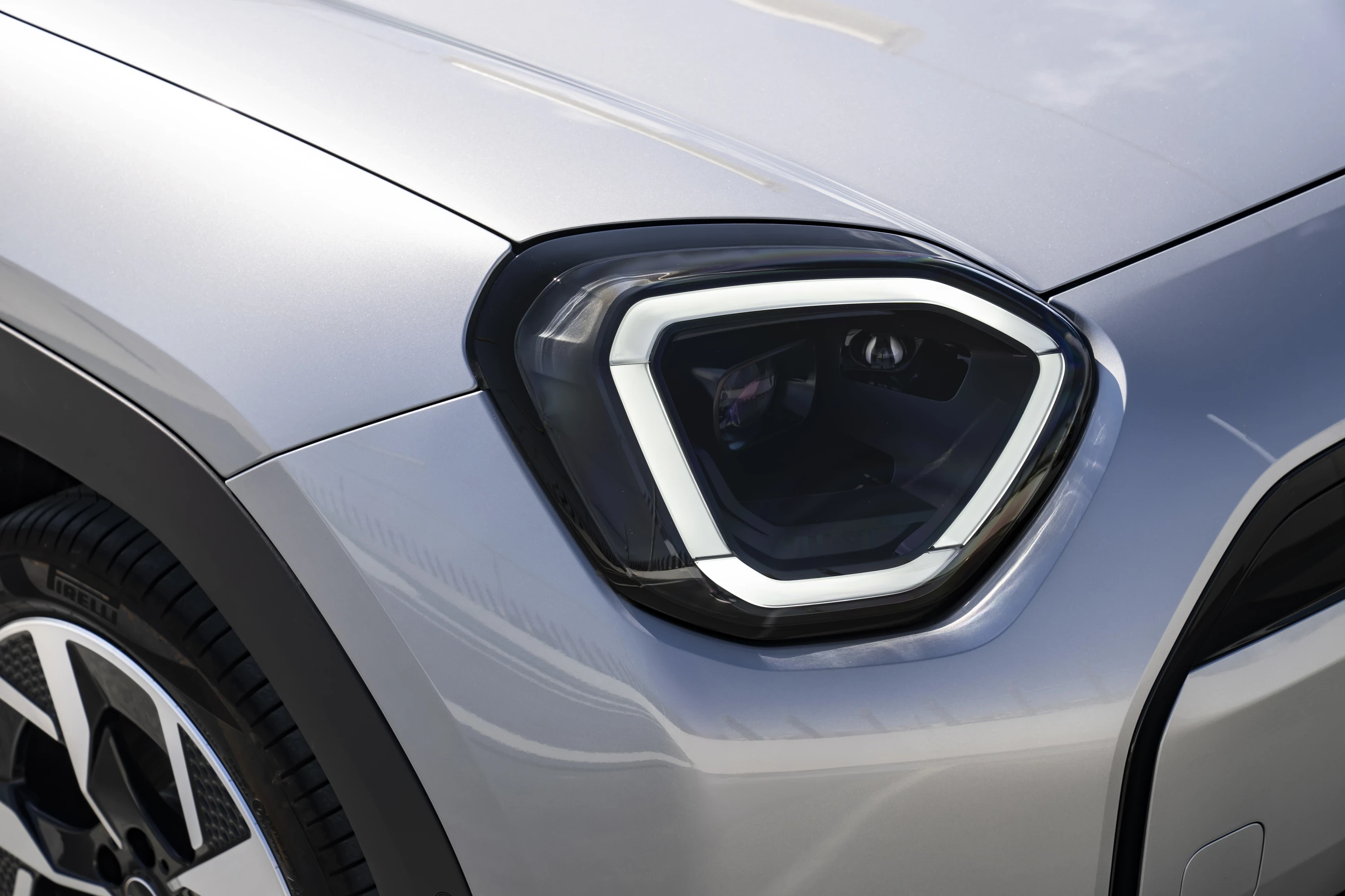 Mini Aceman E headlights view