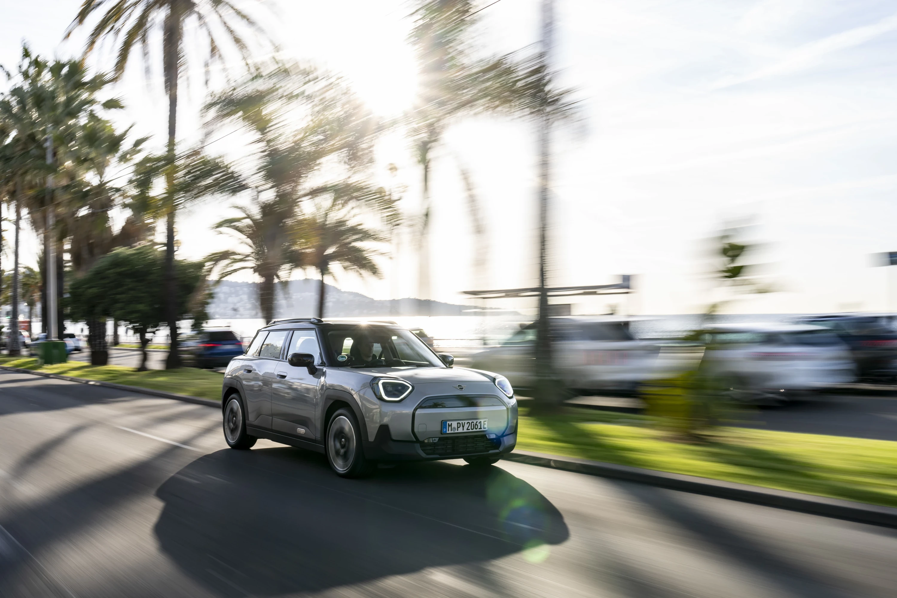 Mini Aceman E exterior view