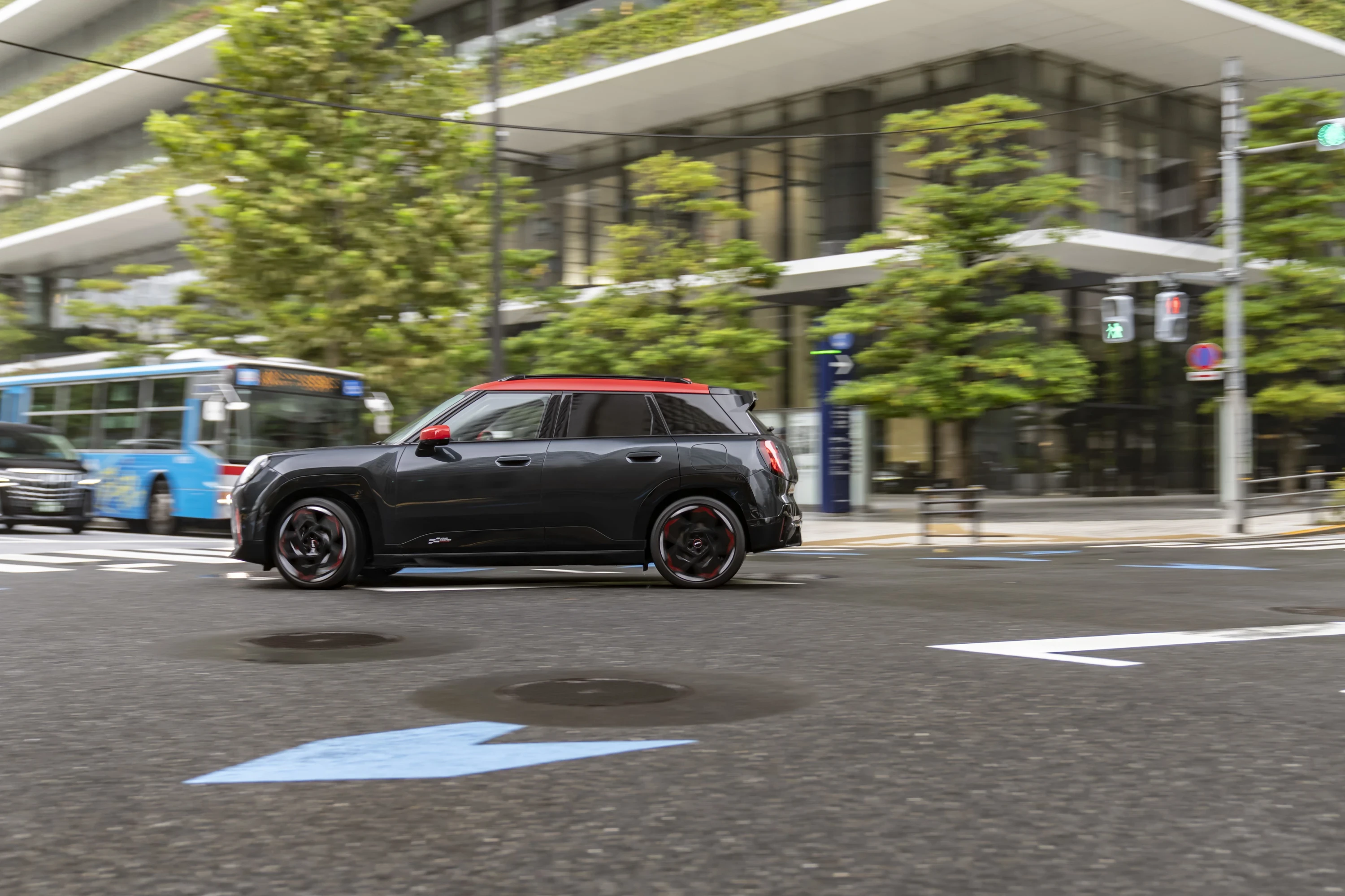 Mini Aceman JCW exterior view