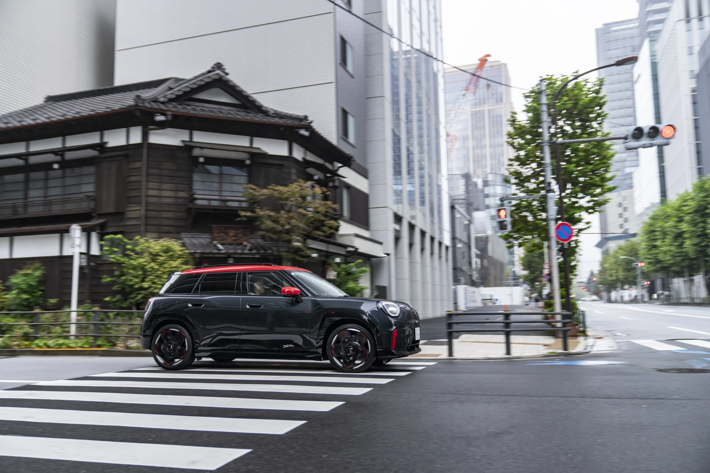 Mini Aceman JCW exterior view