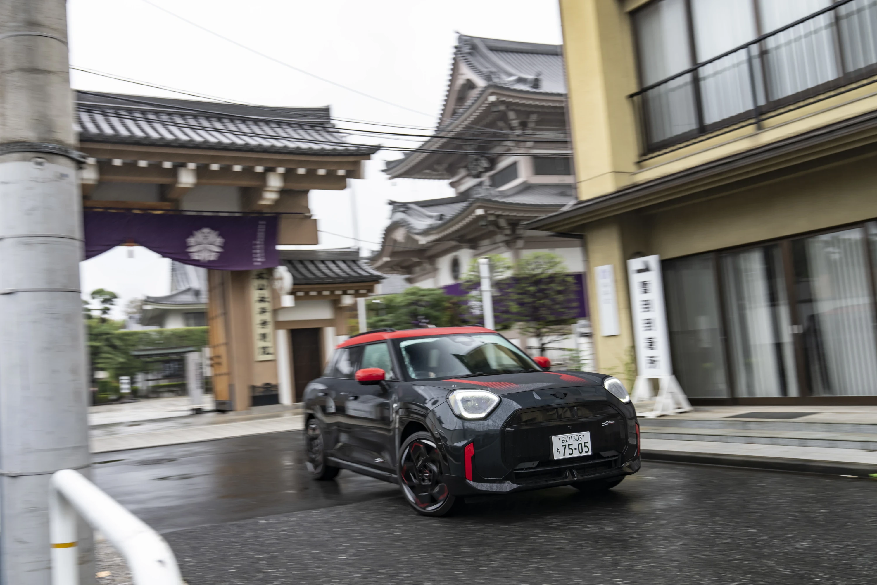 Mini Aceman JCW exterior view