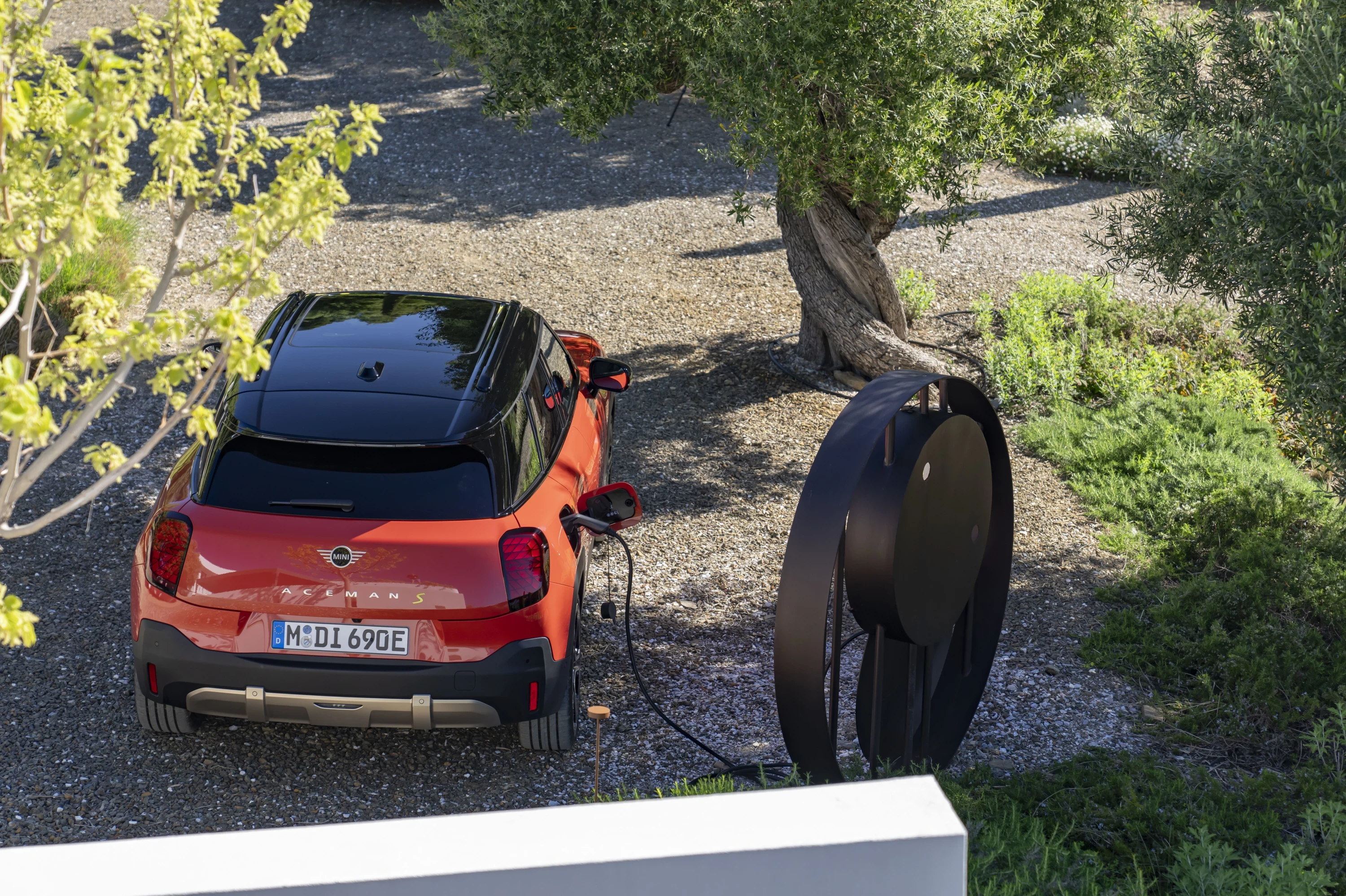 Mini Aceman SE exterior view