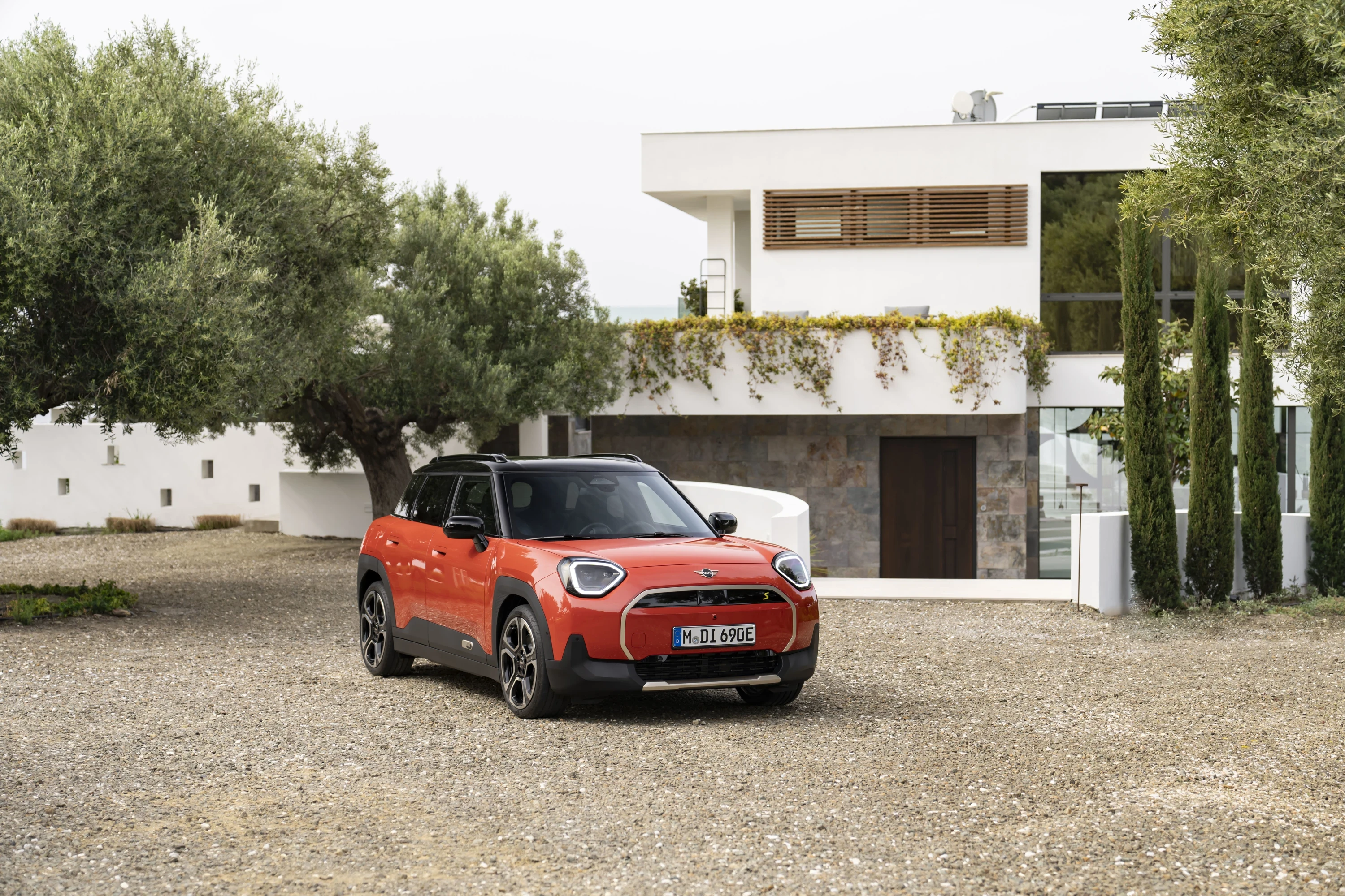 Mini Aceman SE exterior view