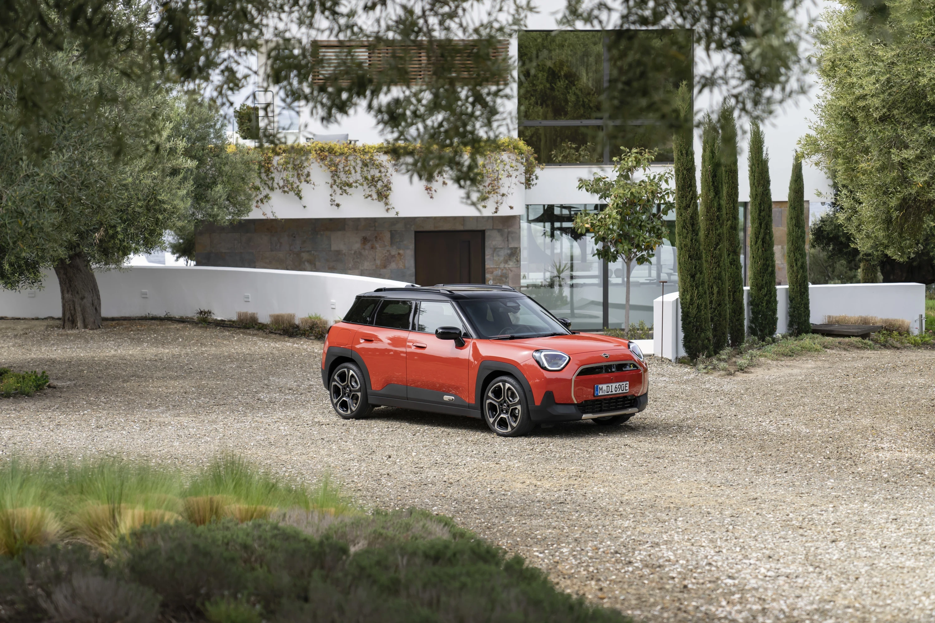 Mini Aceman SE exterior view