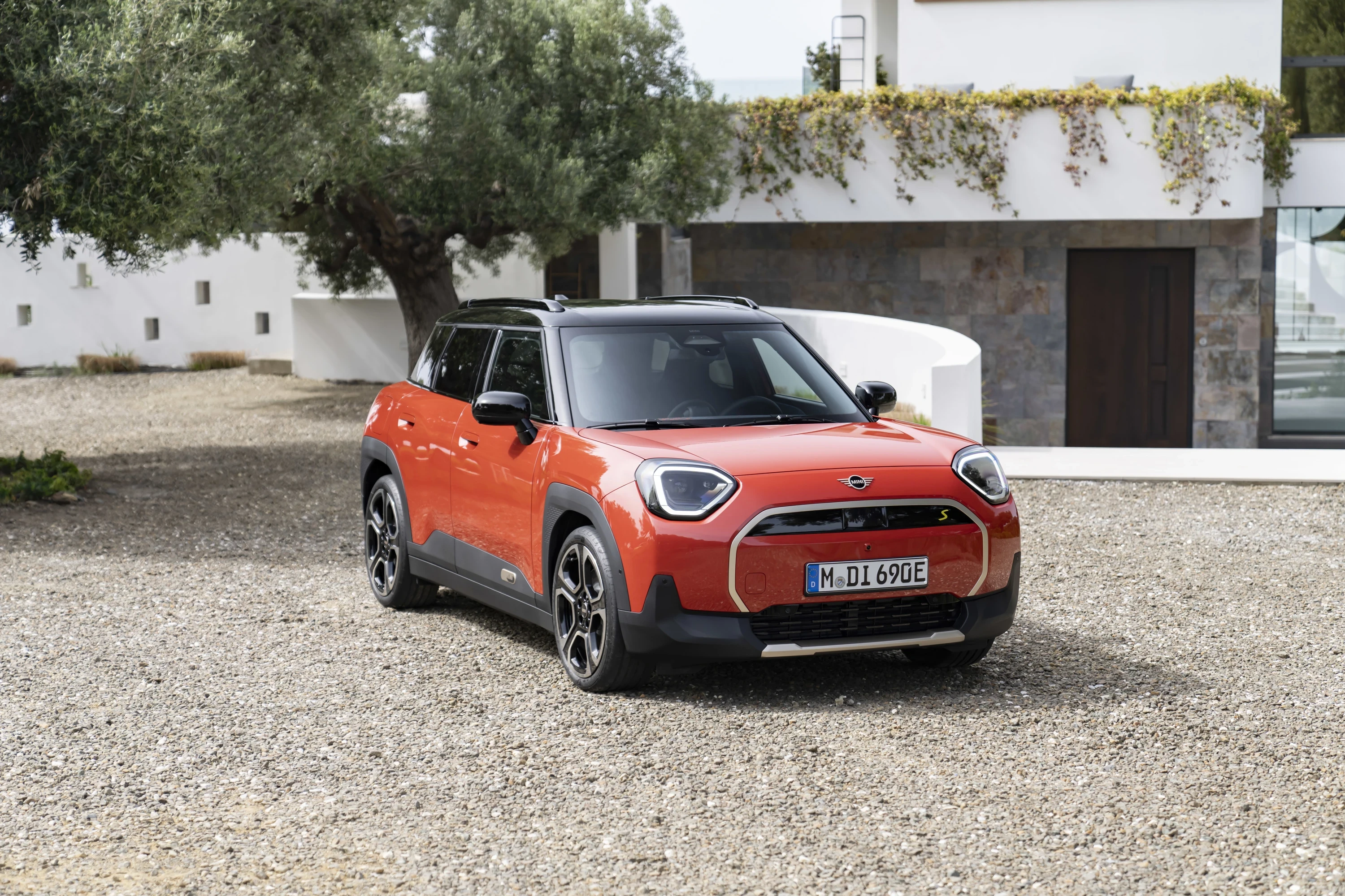 Mini Aceman SE exterior view