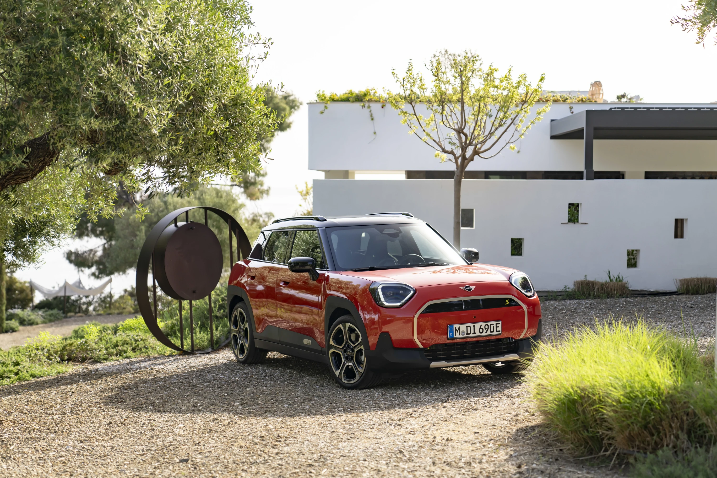 Mini Aceman SE exterior view
