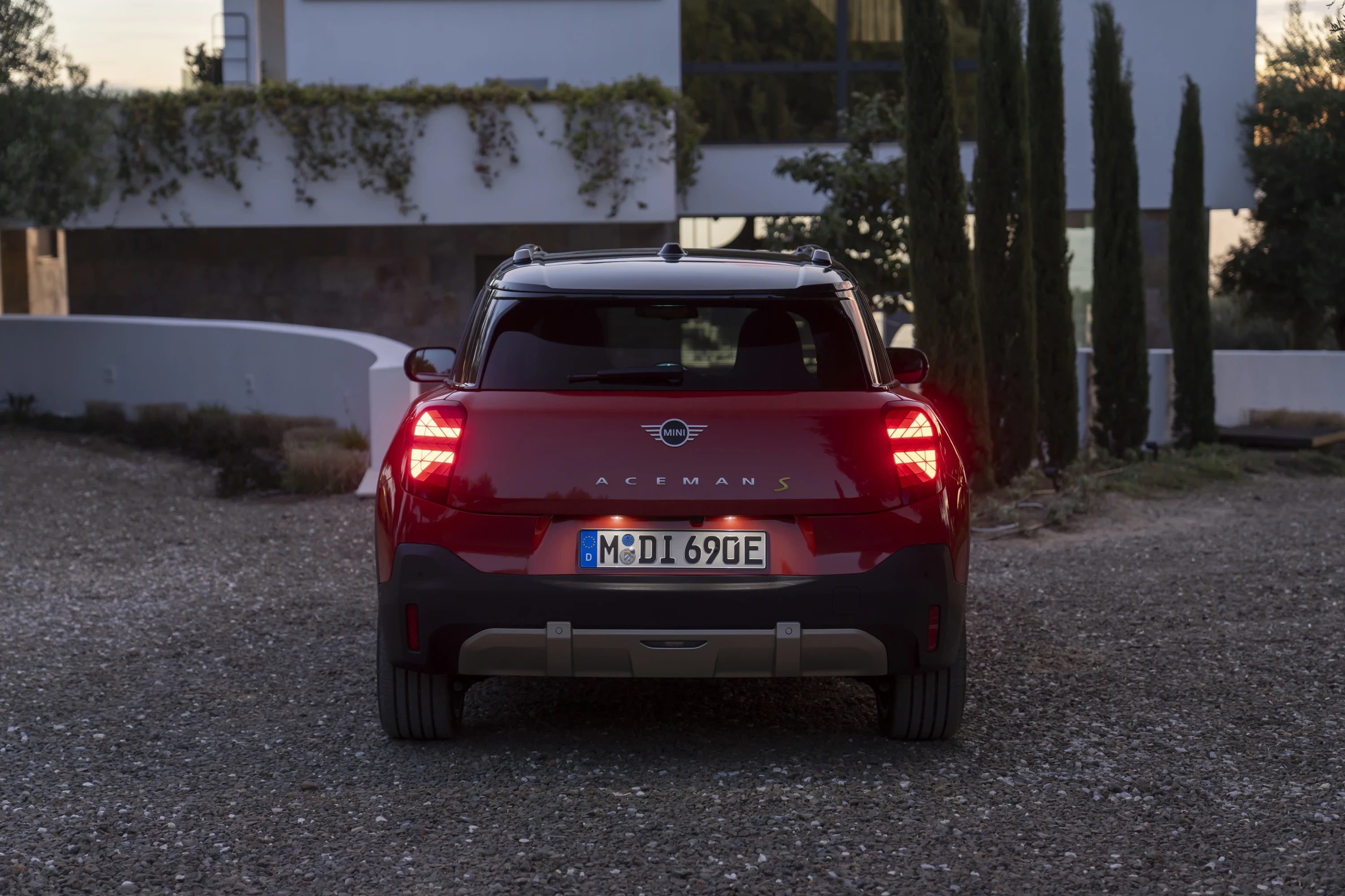 Mini Aceman SE exterior view