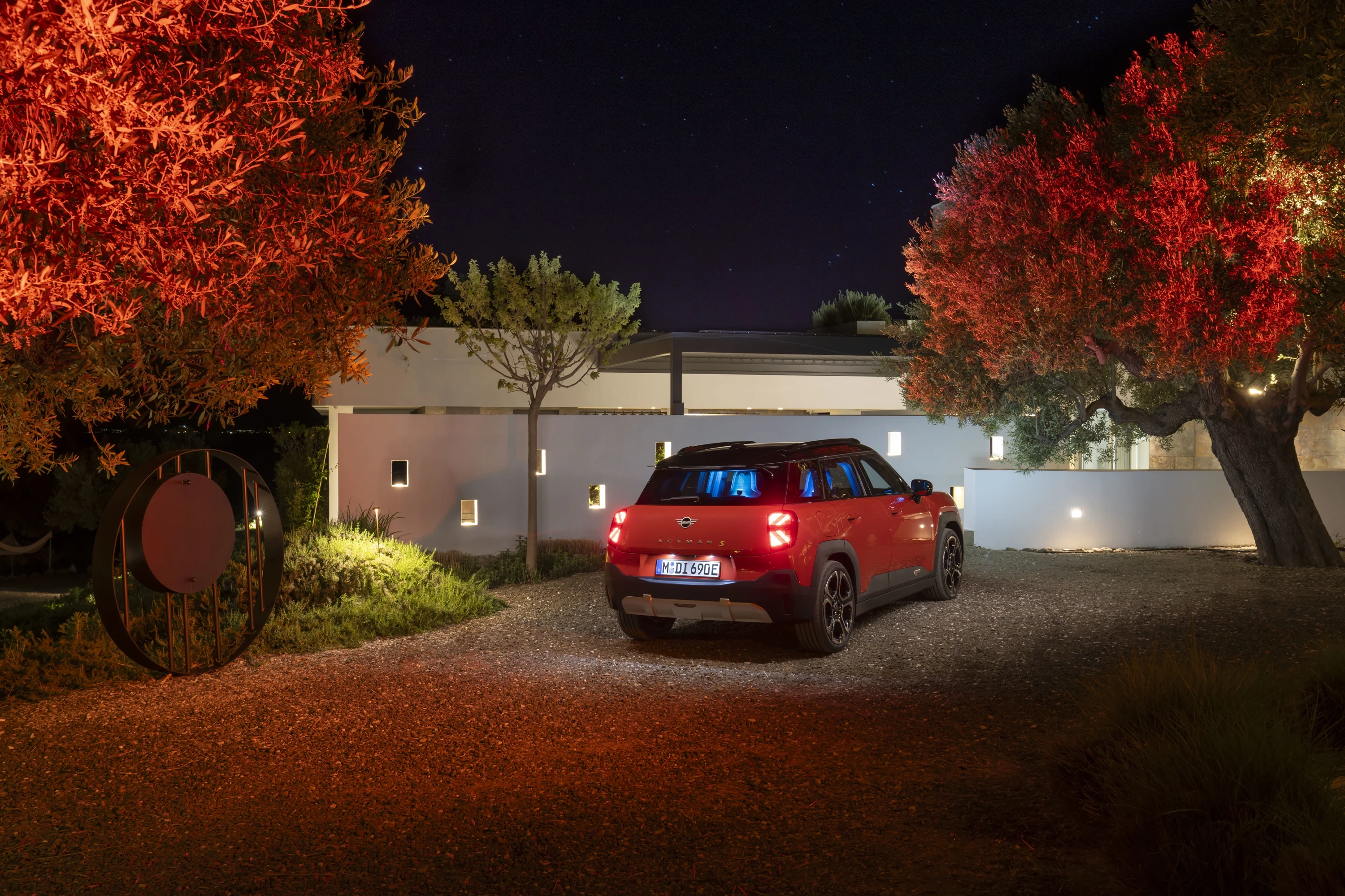 Mini Aceman SE exterior view