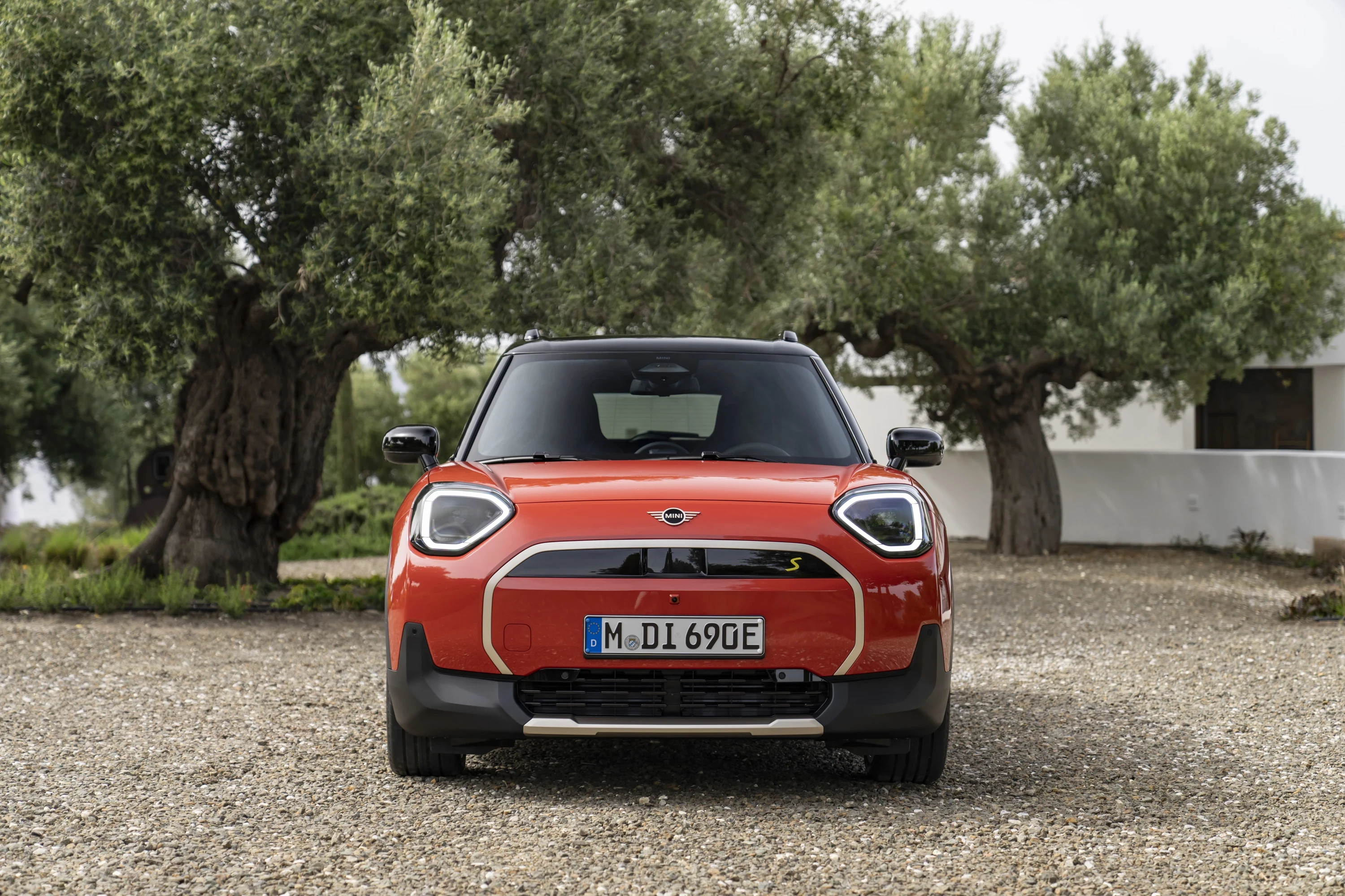 Mini Aceman SE exterior view