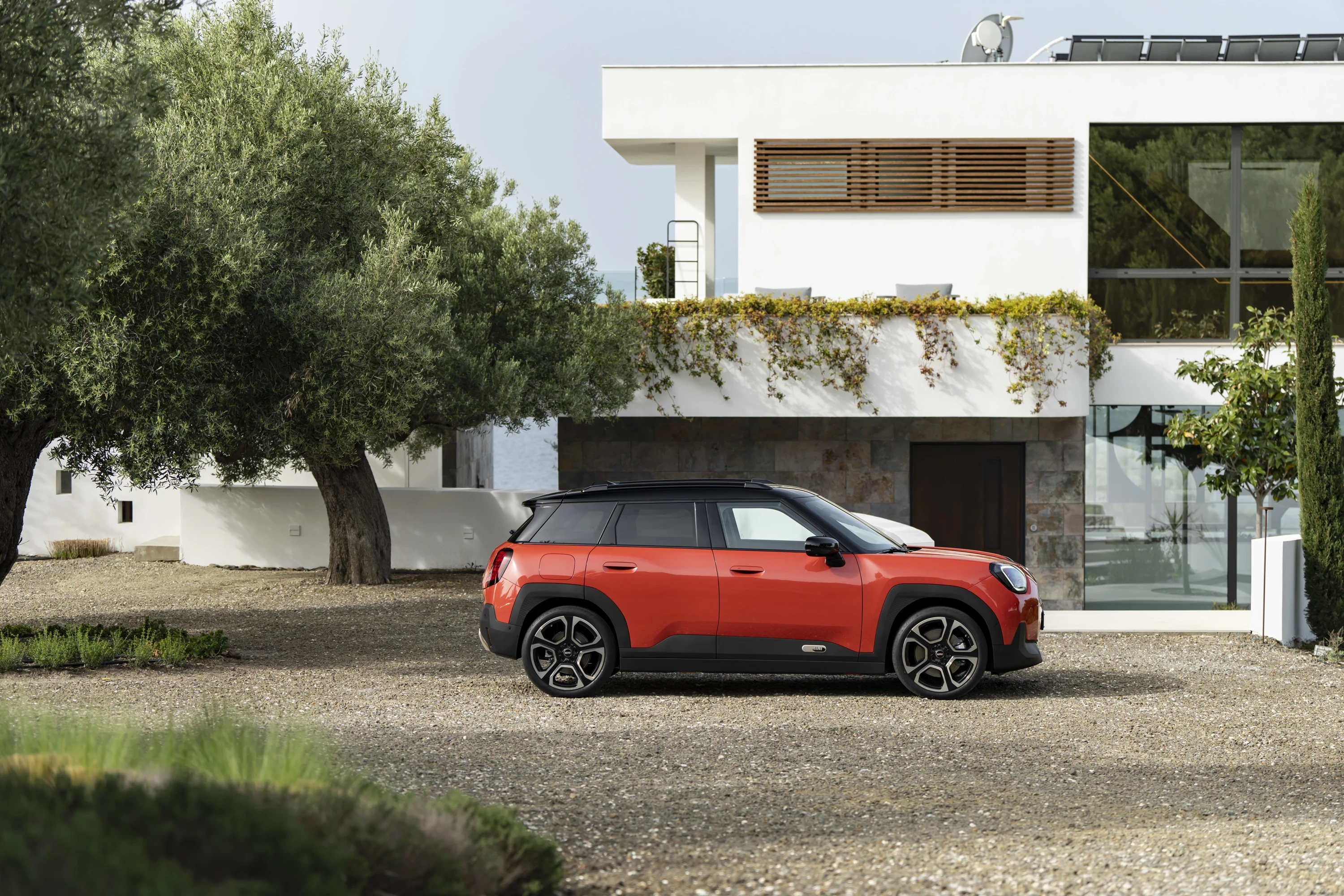 Mini Aceman SE exterior view