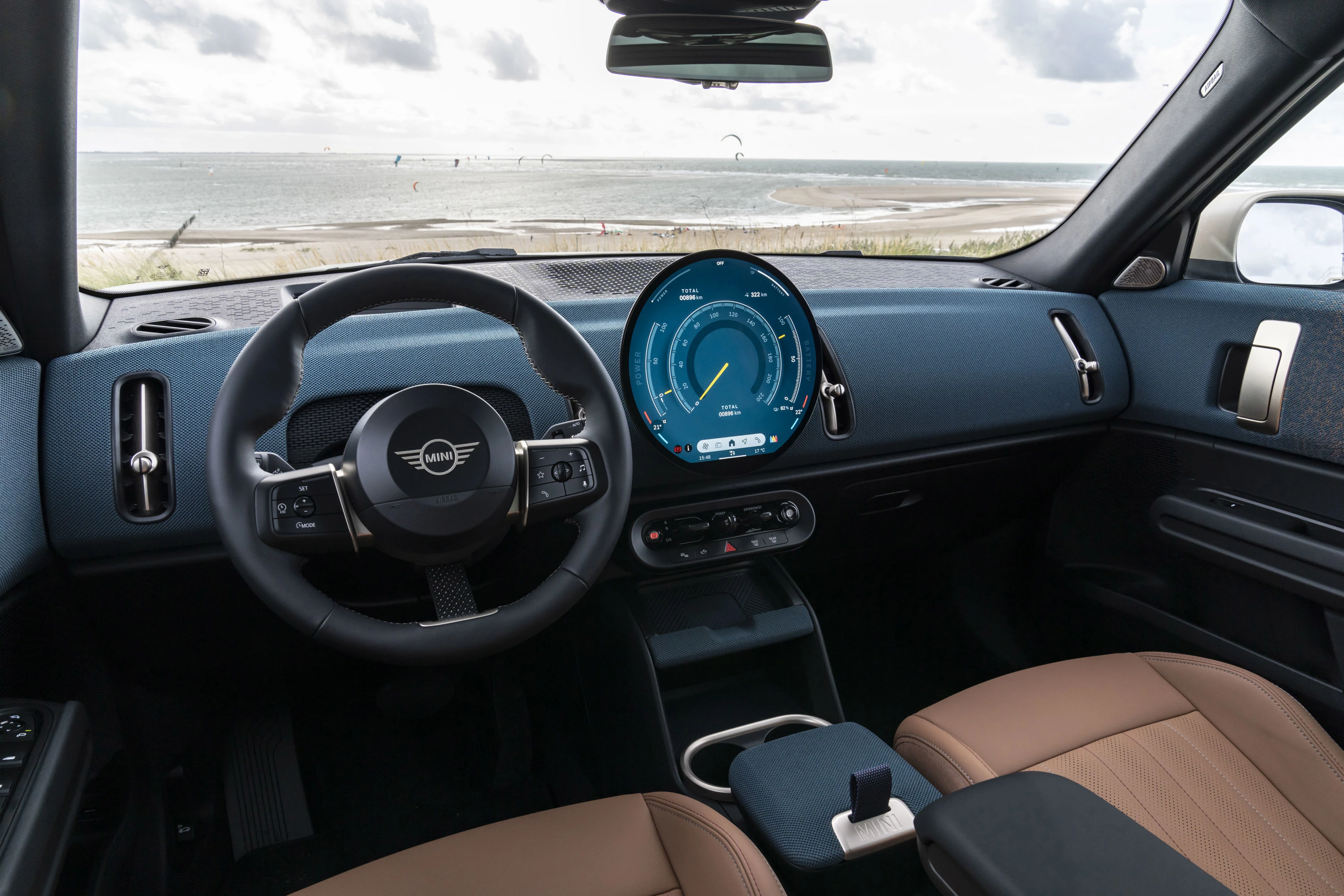 Mini Countryman SE ALL4 interior view