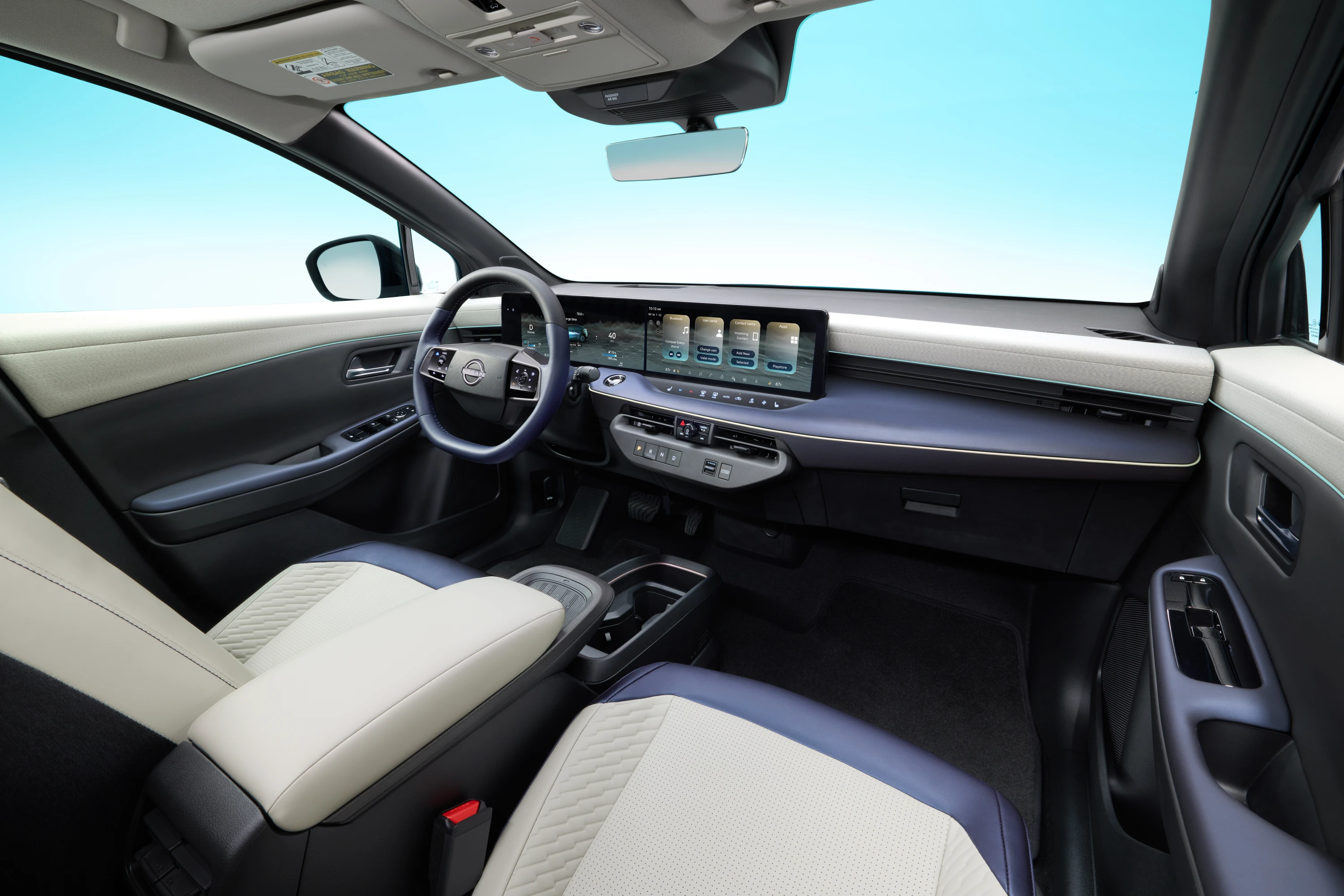 Nissan Leaf Standard Range interior view