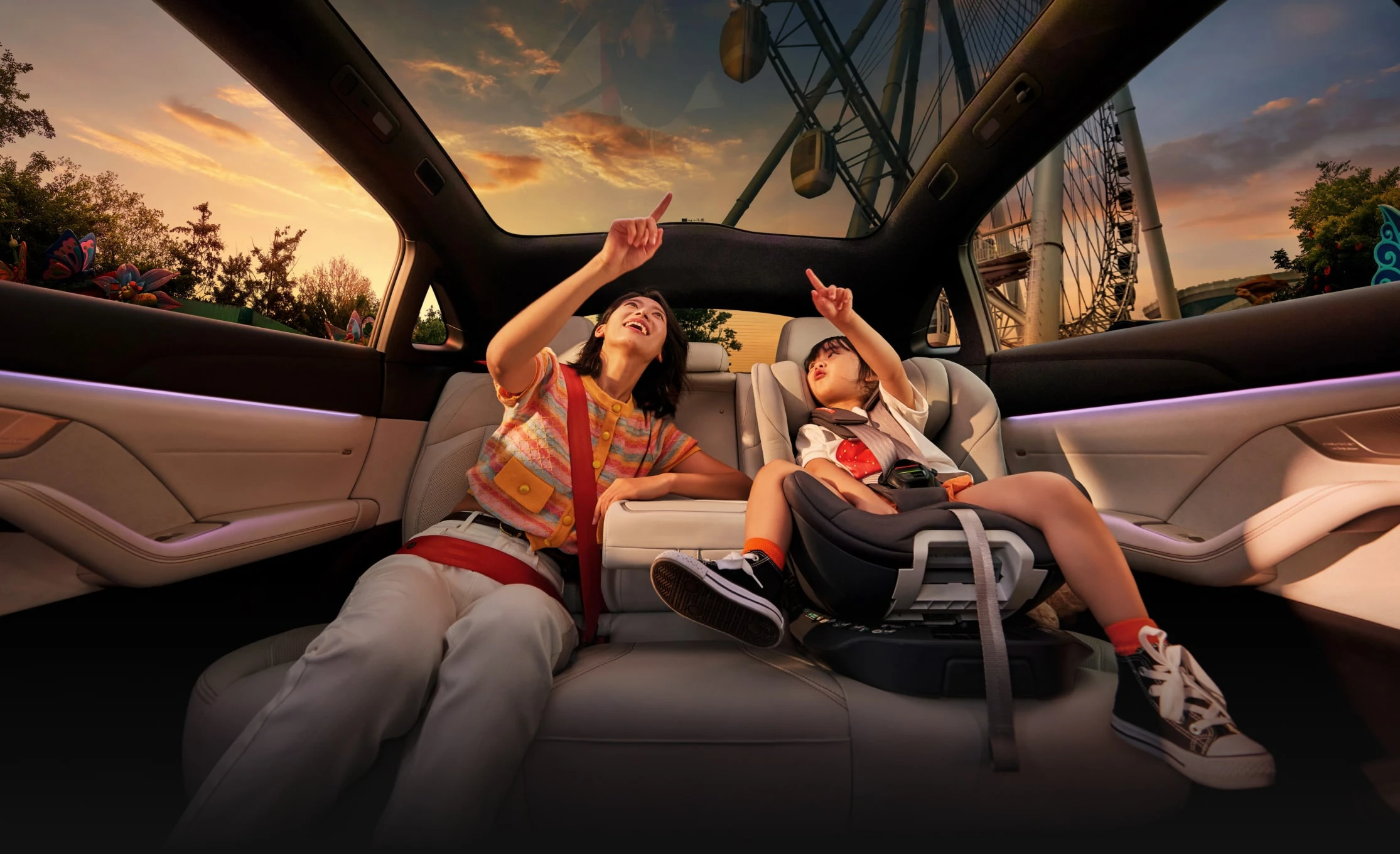 Onvo L60 AWD interior view