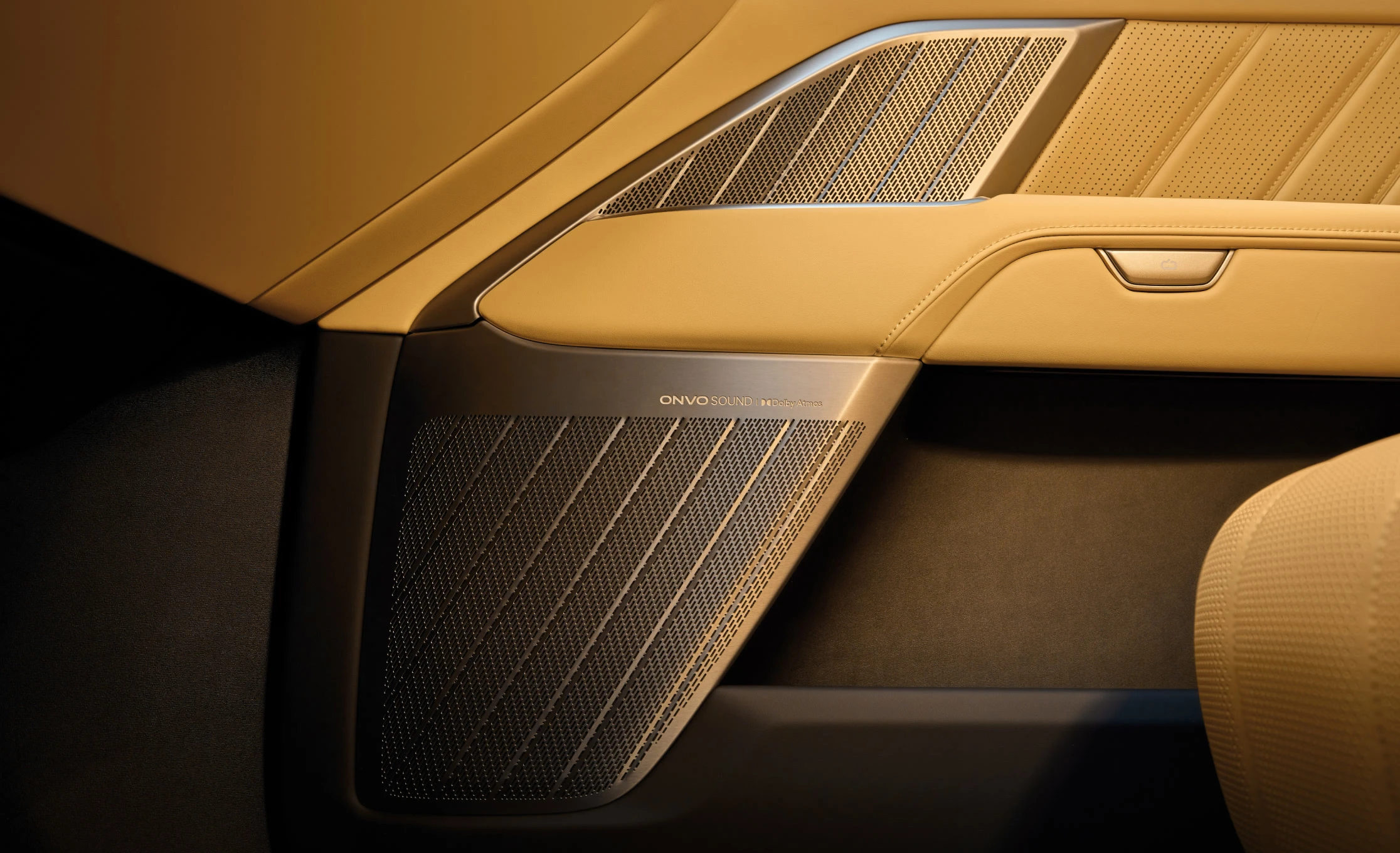 Onvo L80 AWD 85 kWh details view