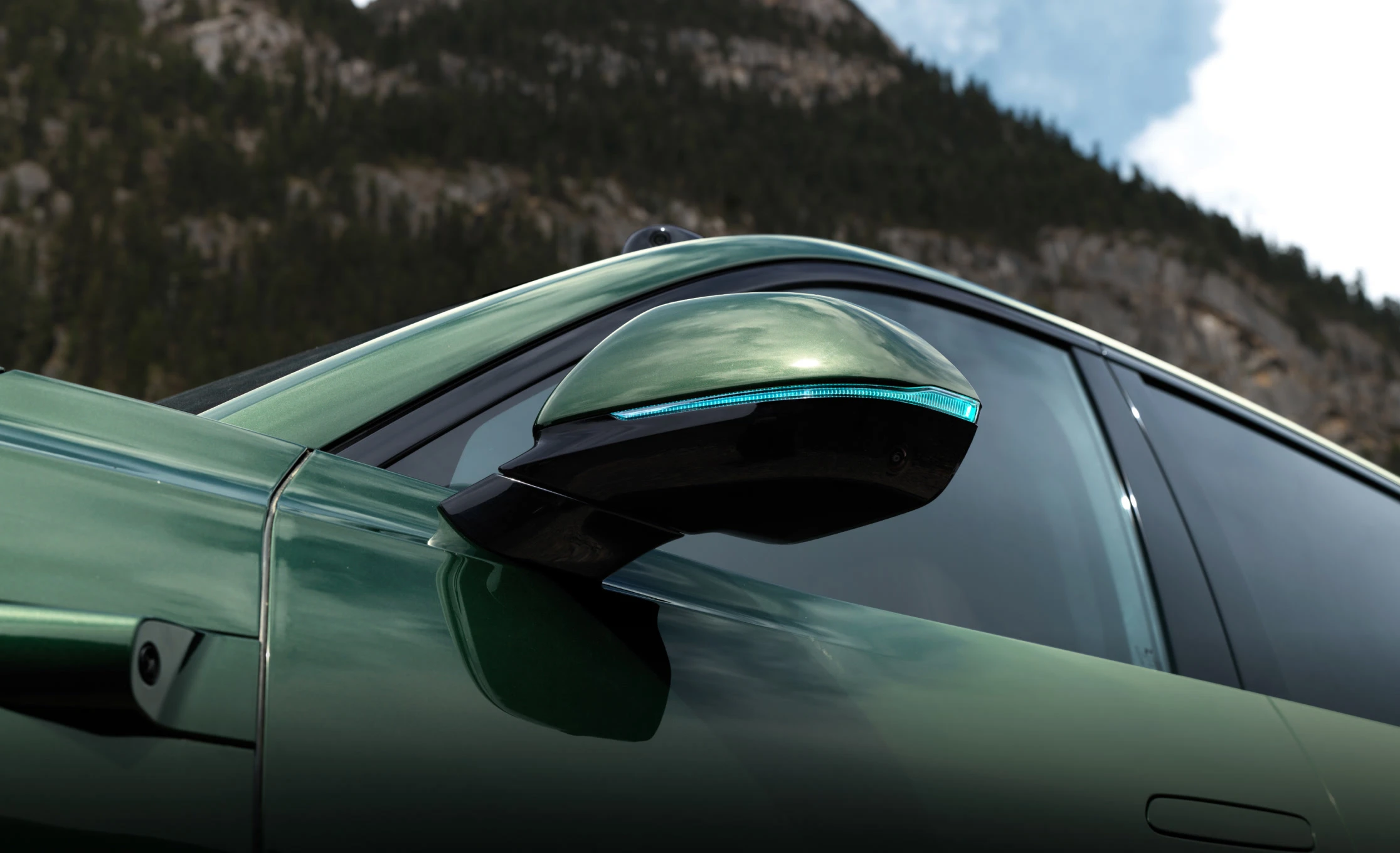 Onvo L80 RWD 85 kWh details view