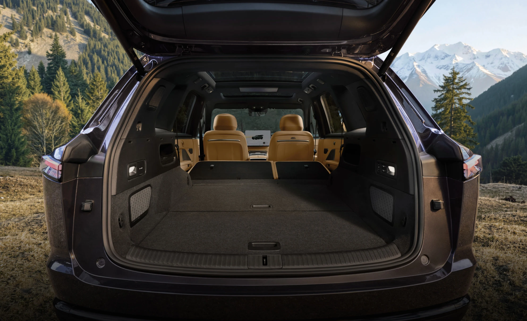 Onvo L80 RWD 85 kWh trunk view