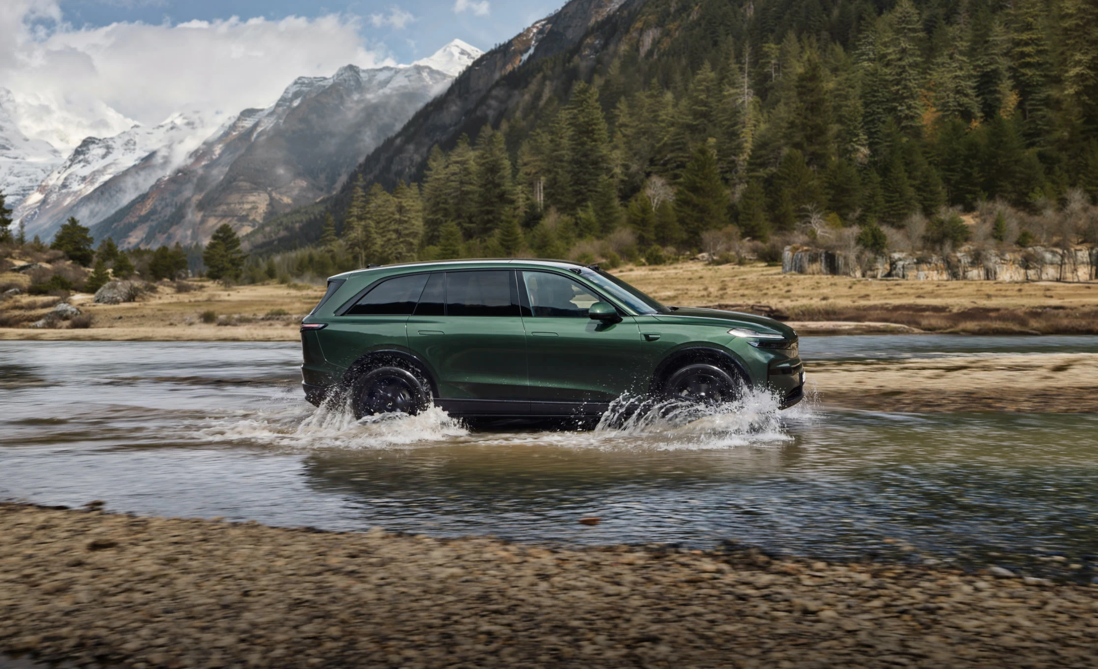 Onvo L80 RWD 85 kWh dynamic view