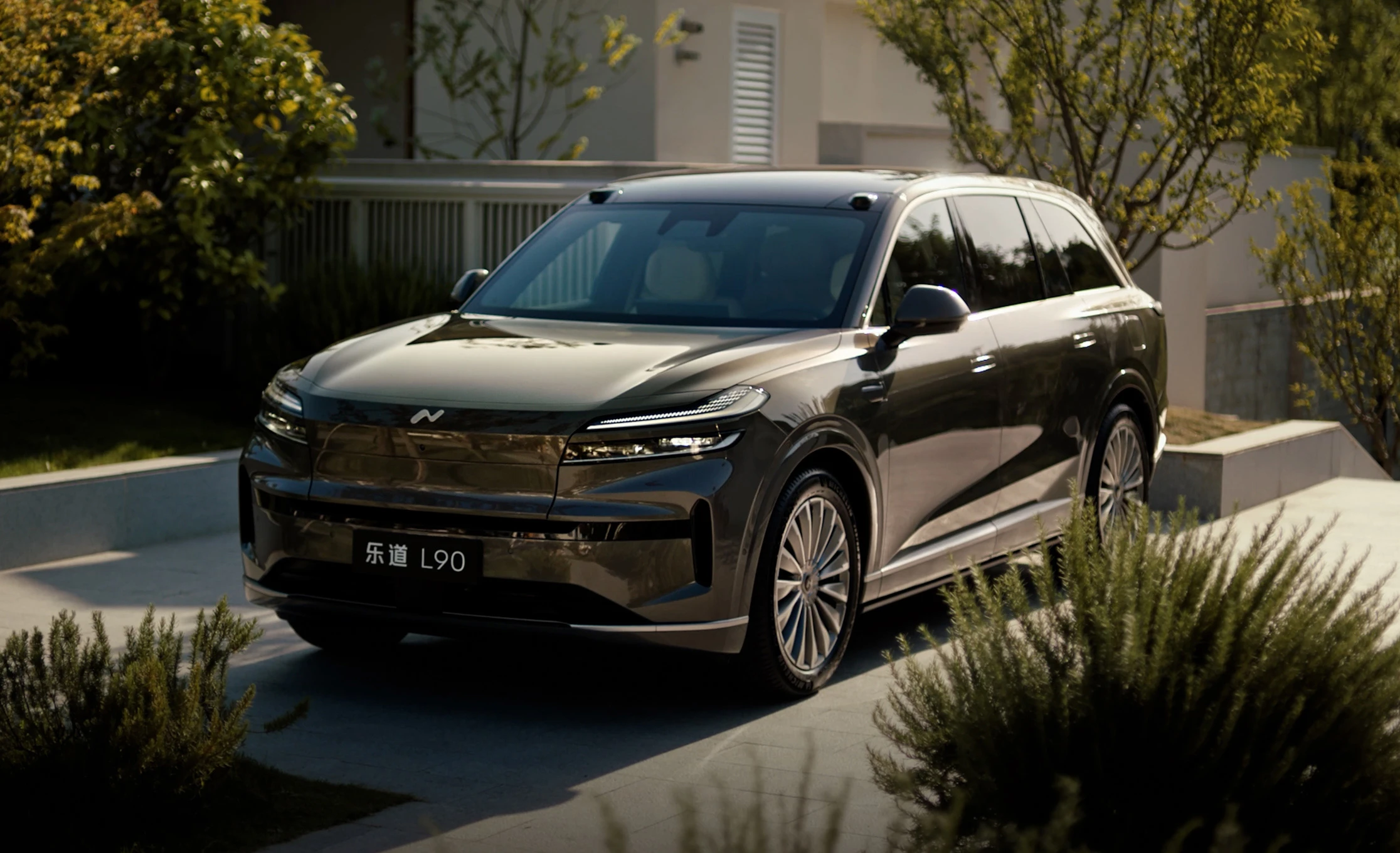 ONVO L90 RWD electric vehicle