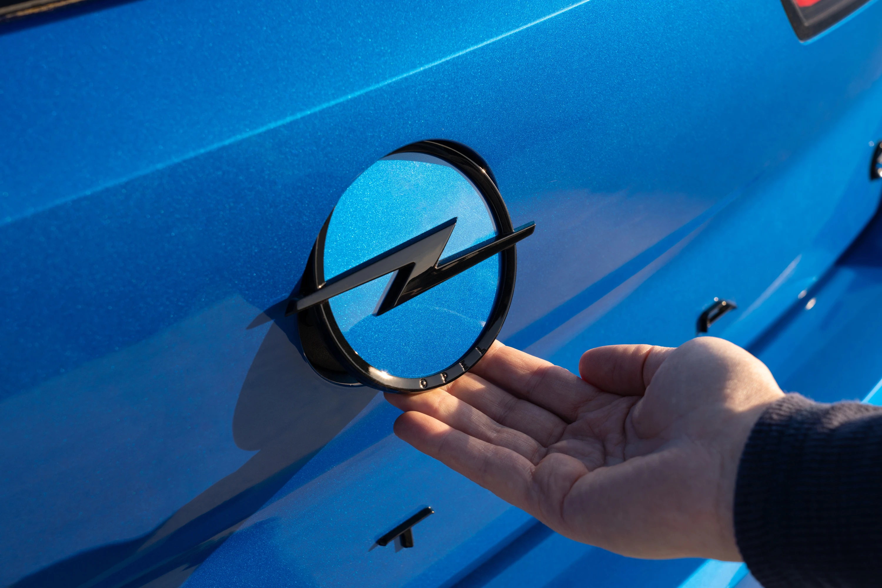 Opel Astra Electric details view