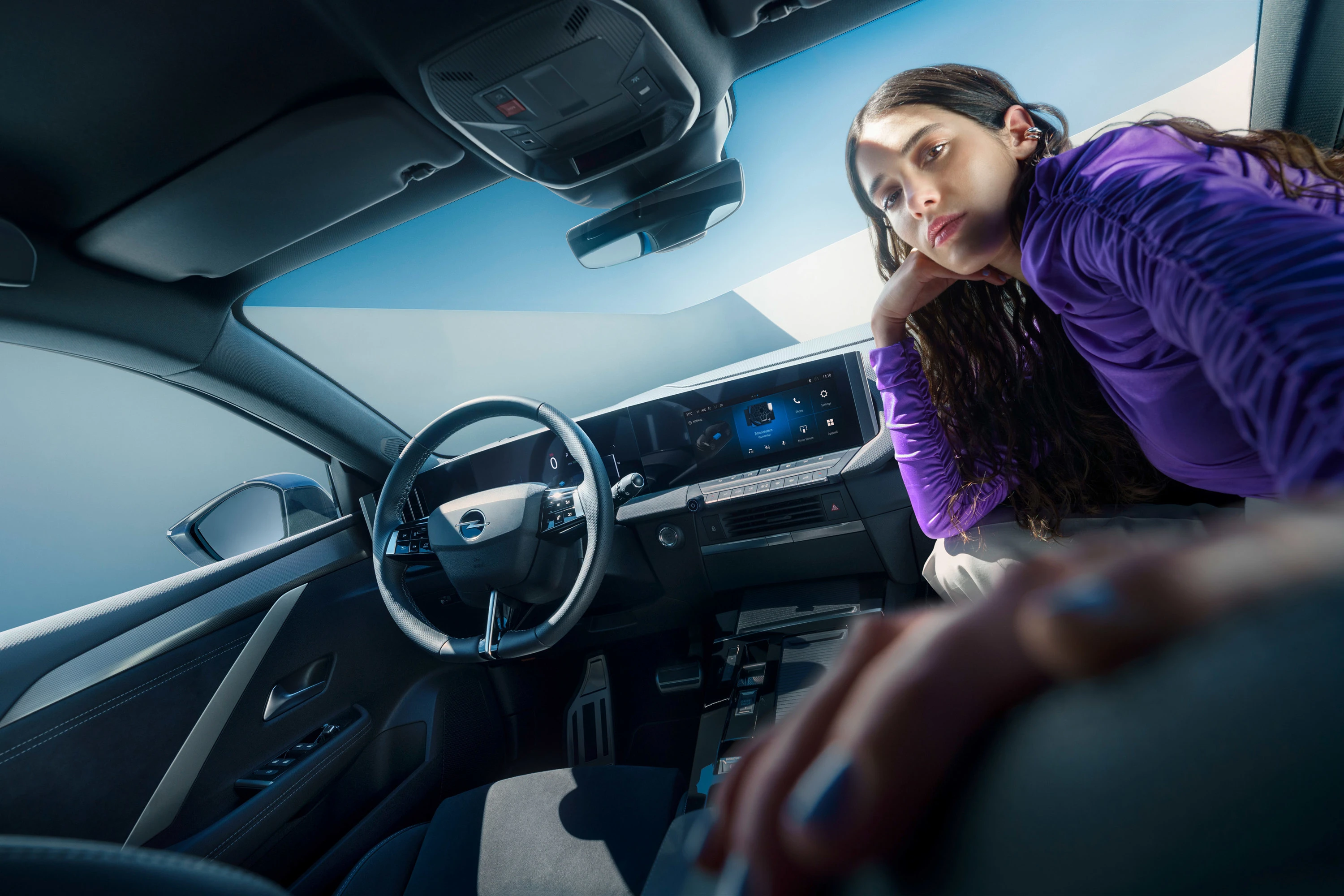 Opel Astra Electric interior view