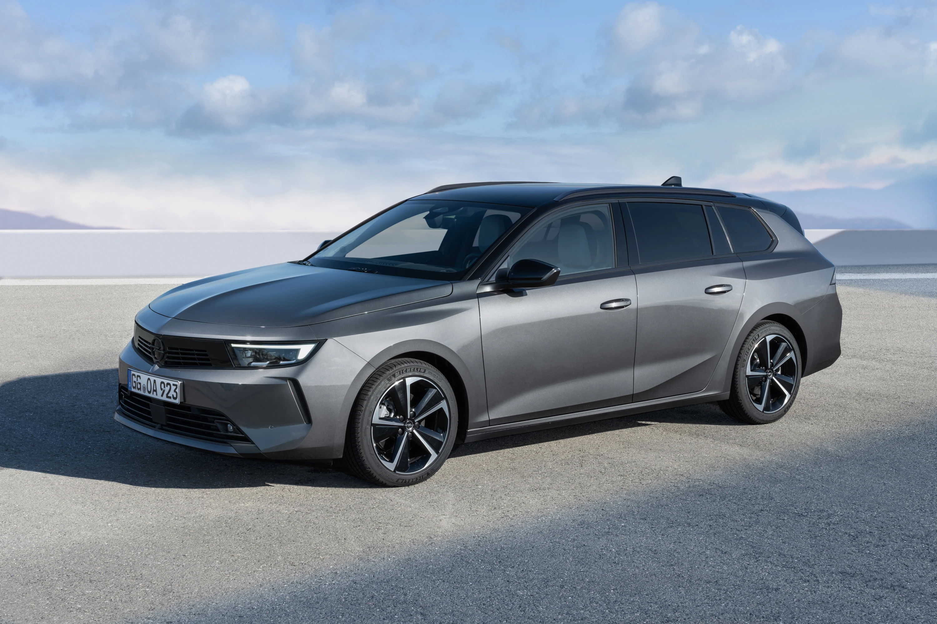 Opel Astra Sports Tourer Electric electric vehicle