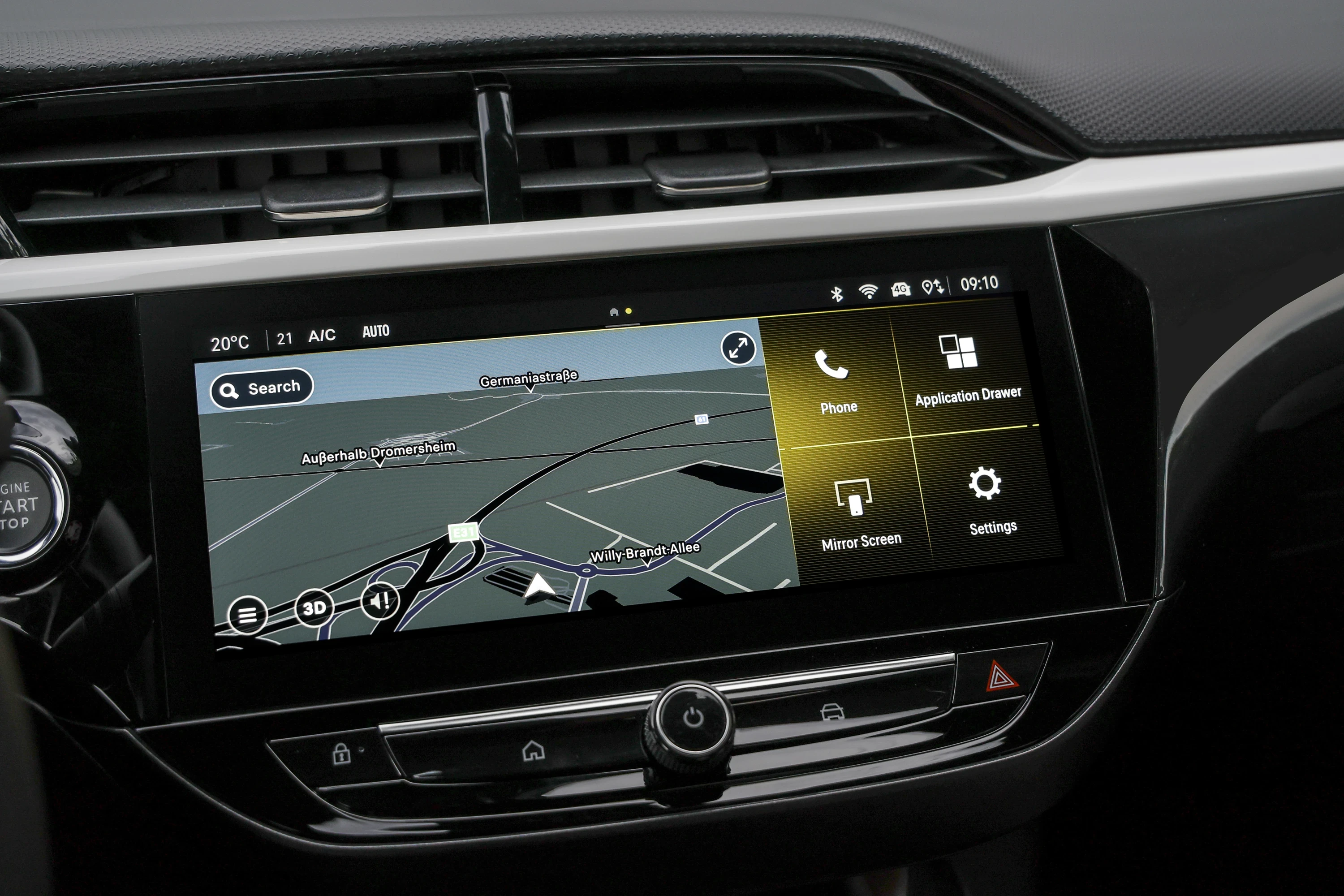 Opel Corsa Electric 50 kWh screens view