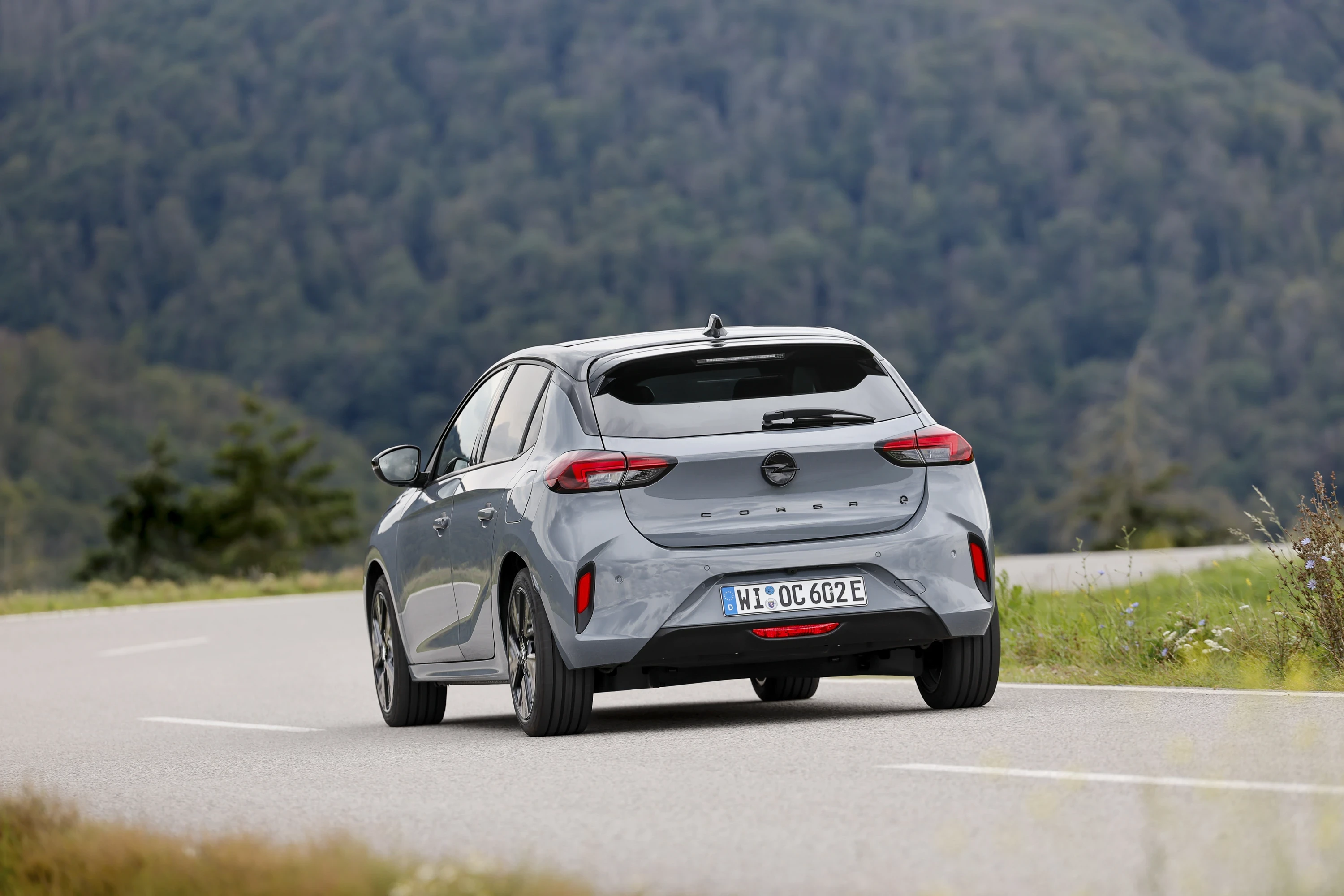 Opel Corsa Electric 50 kWh exterior view