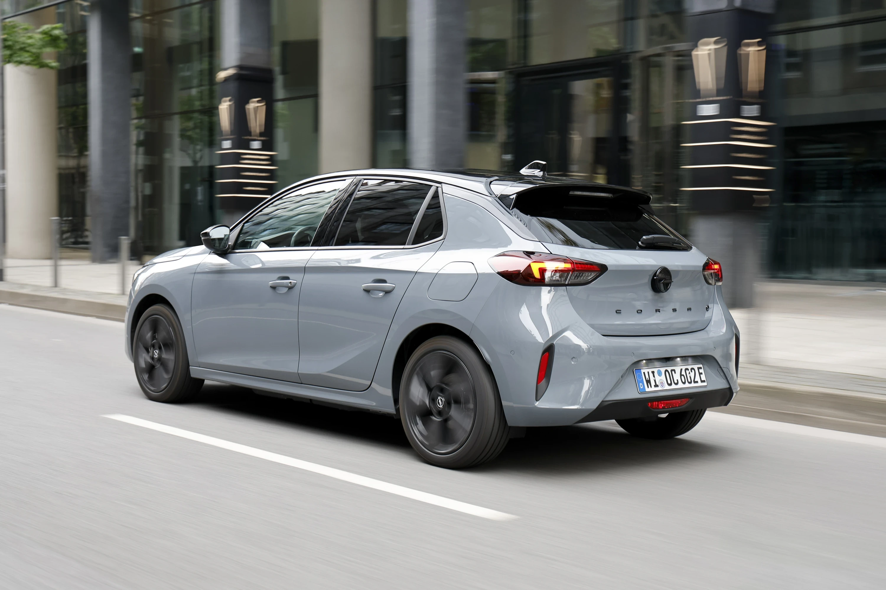 Opel Corsa Electric 51 kWh Long Range exterior view