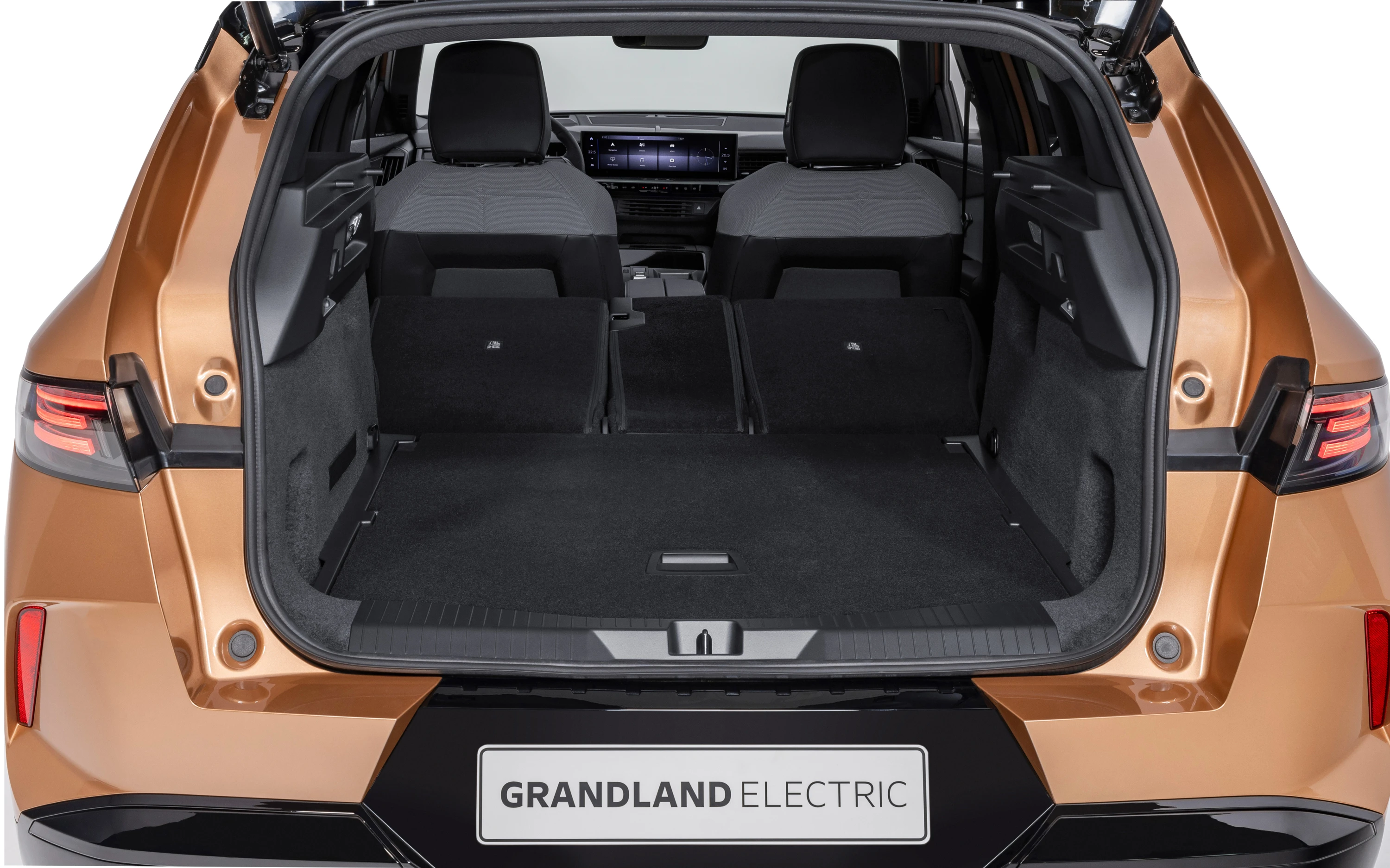 Opel Grandland AWD trunk view