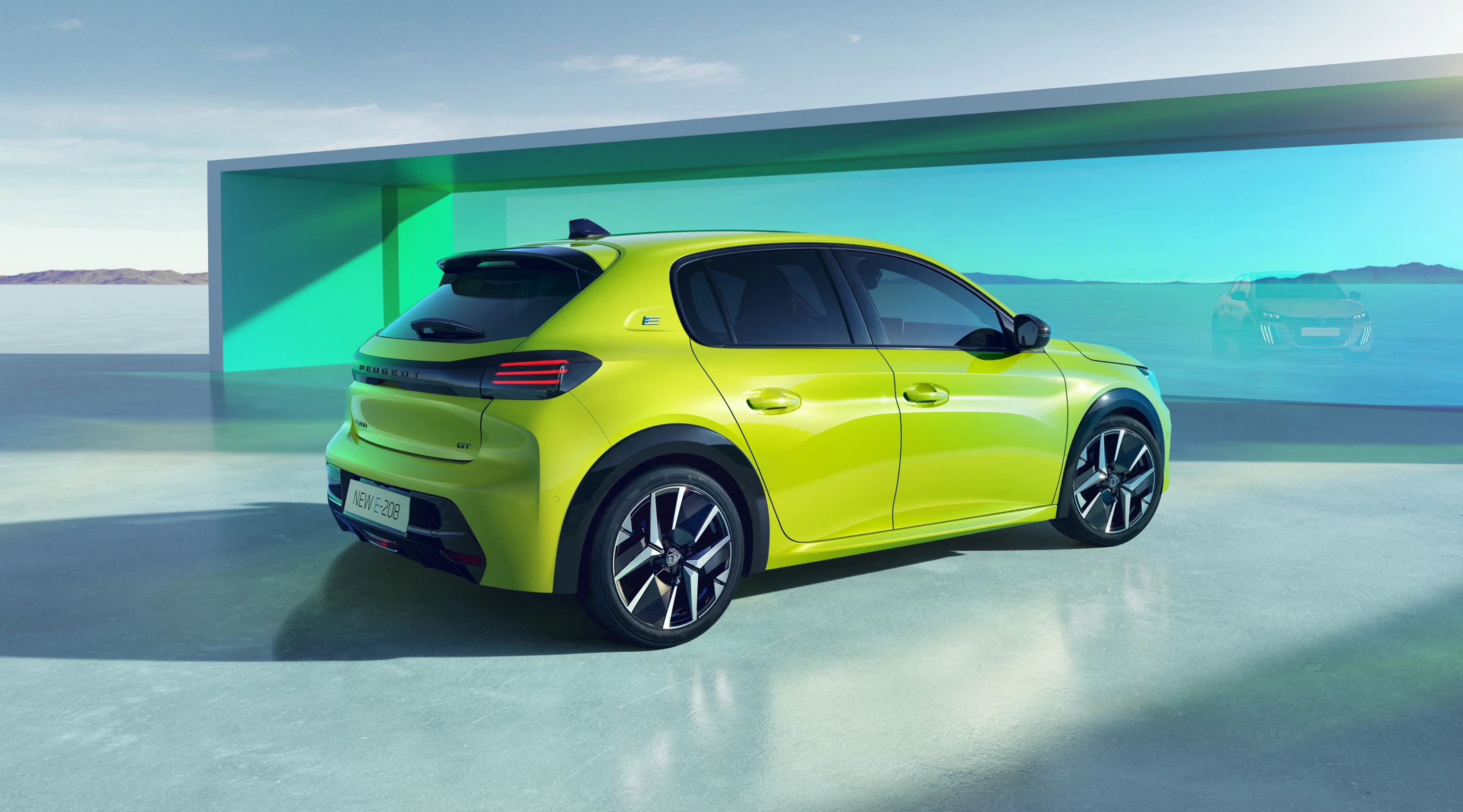 Peugeot E-208 54 kWh exterior view