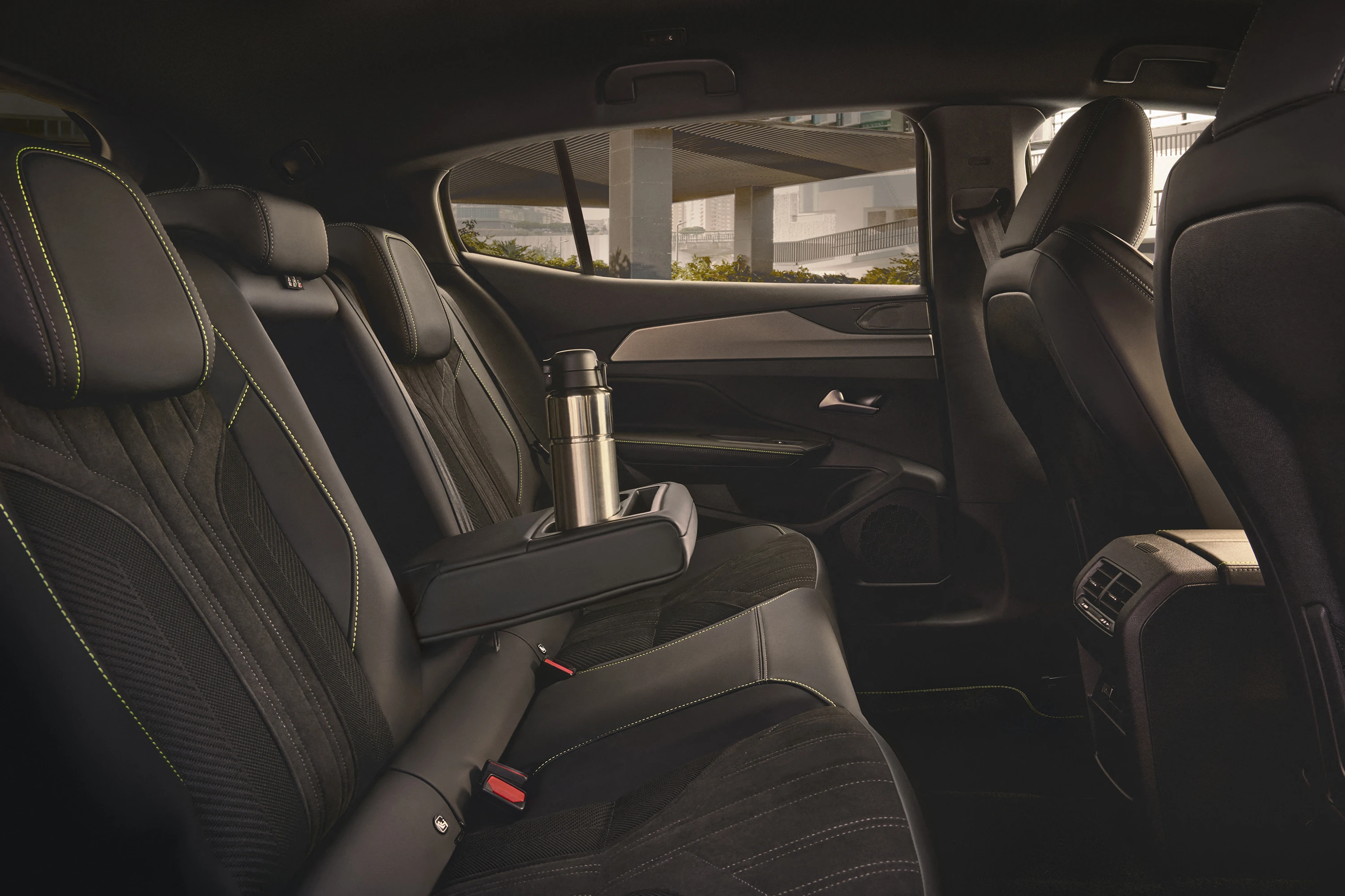 Peugeot e-408 58 kWh secondrowseats view