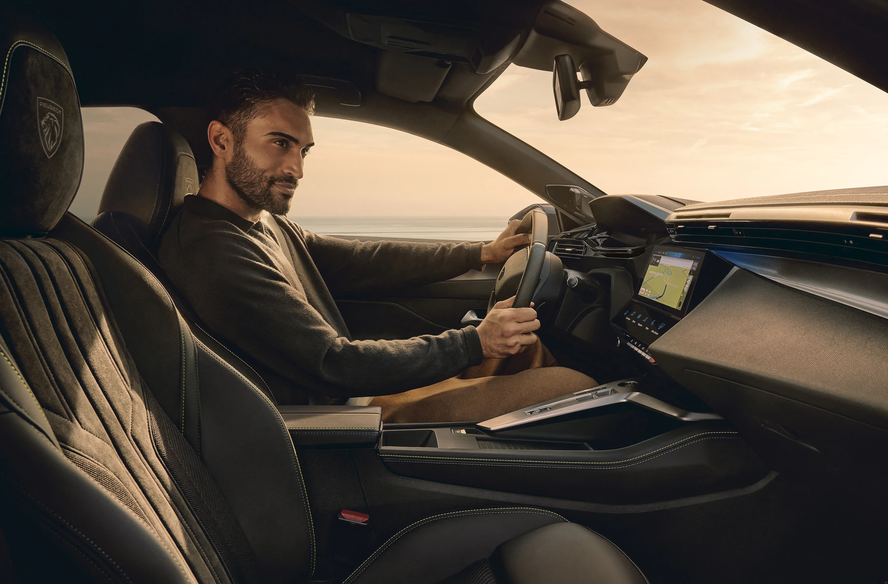 Peugeot e-408 58 kWh frontseats view