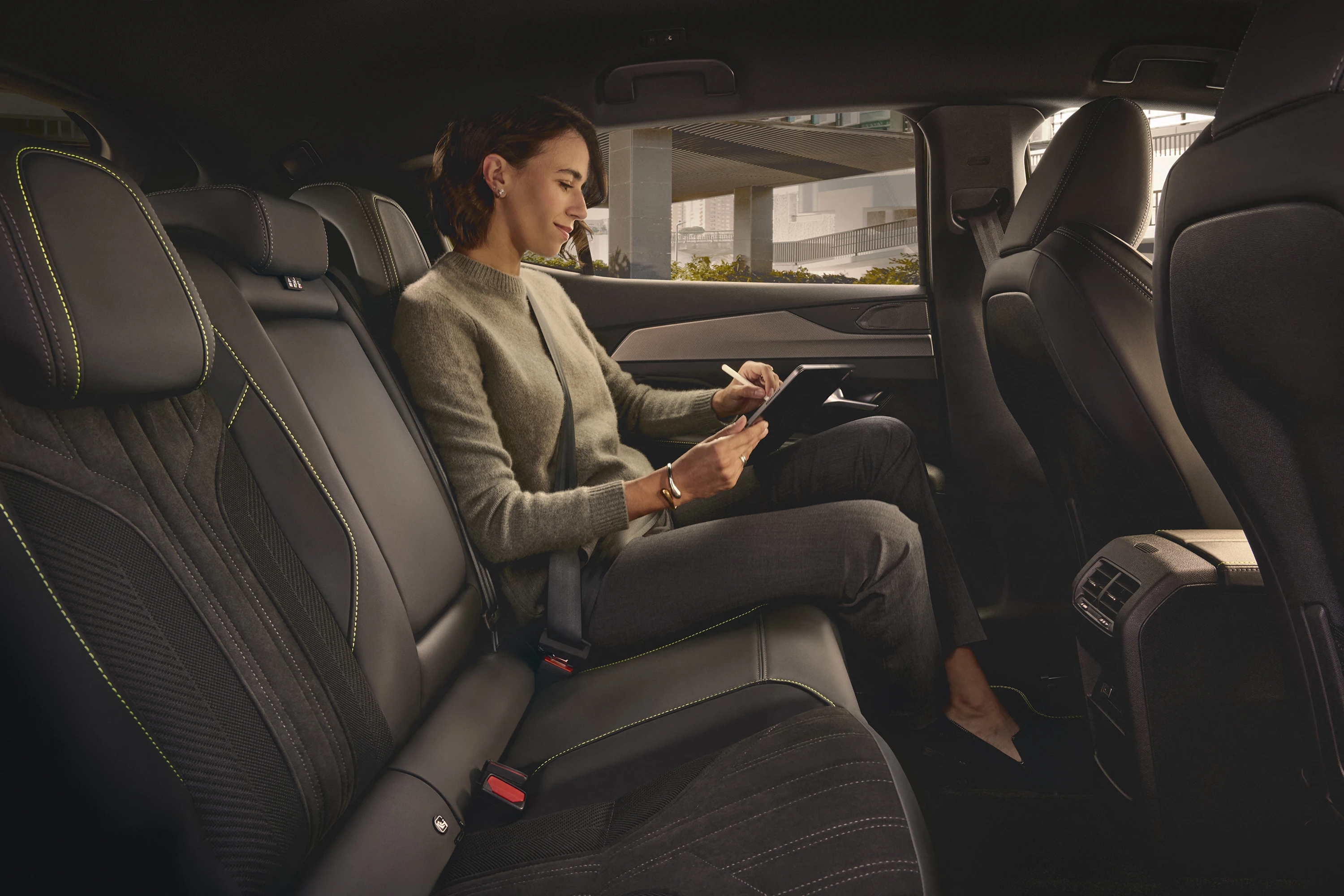 Peugeot e-408 58 kWh secondrowseats view