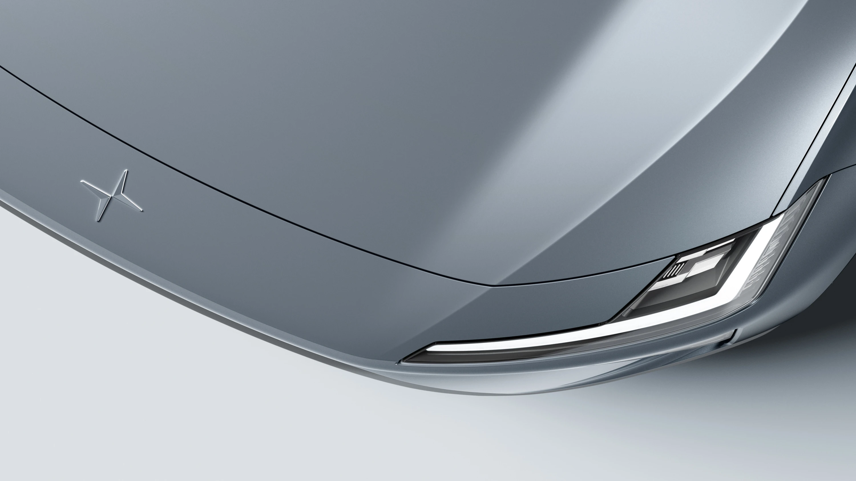 Polestar 4 Long range Dual motor headlights view