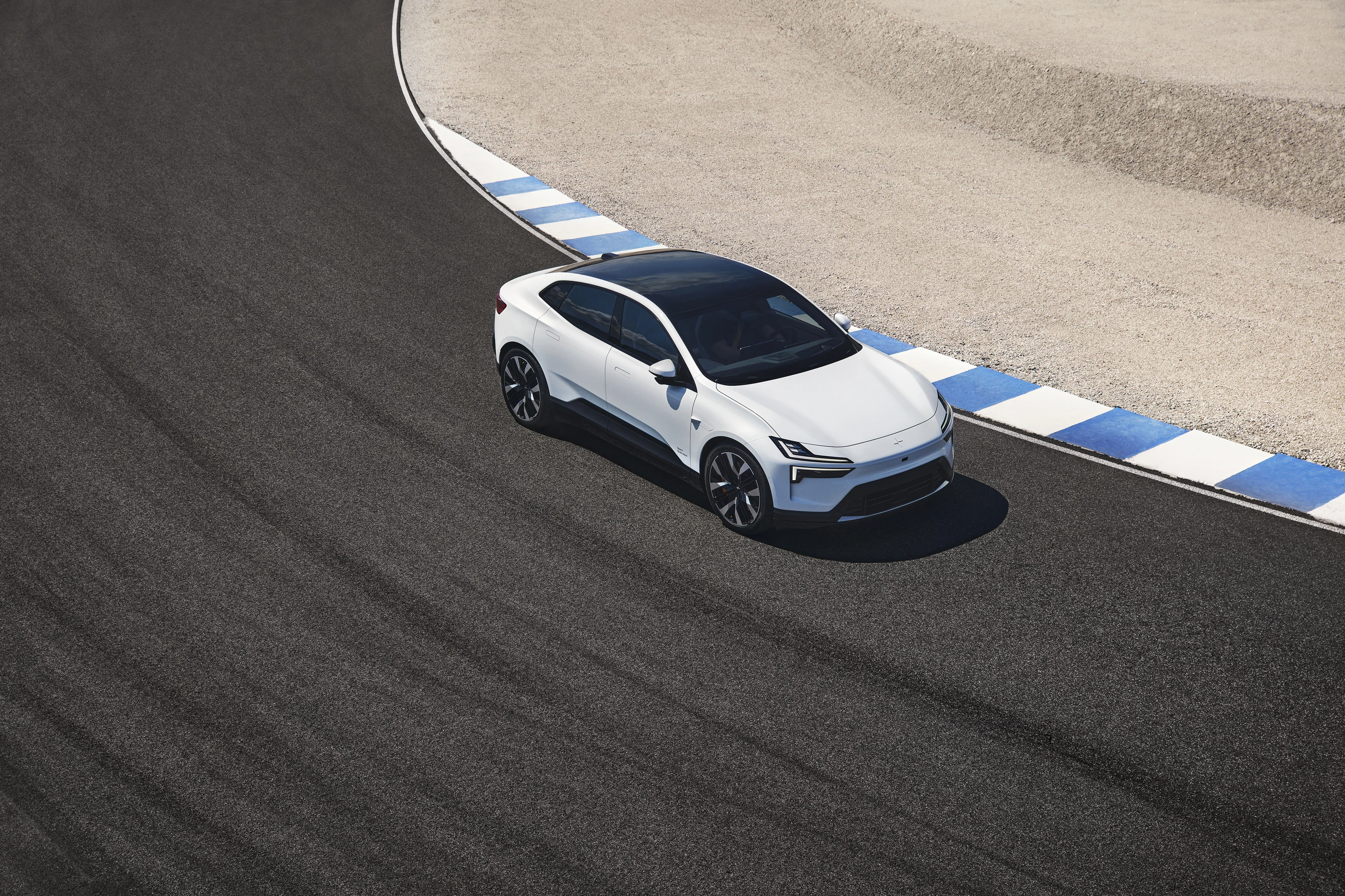 Polestar 4 Long range Single motor electric vehicle