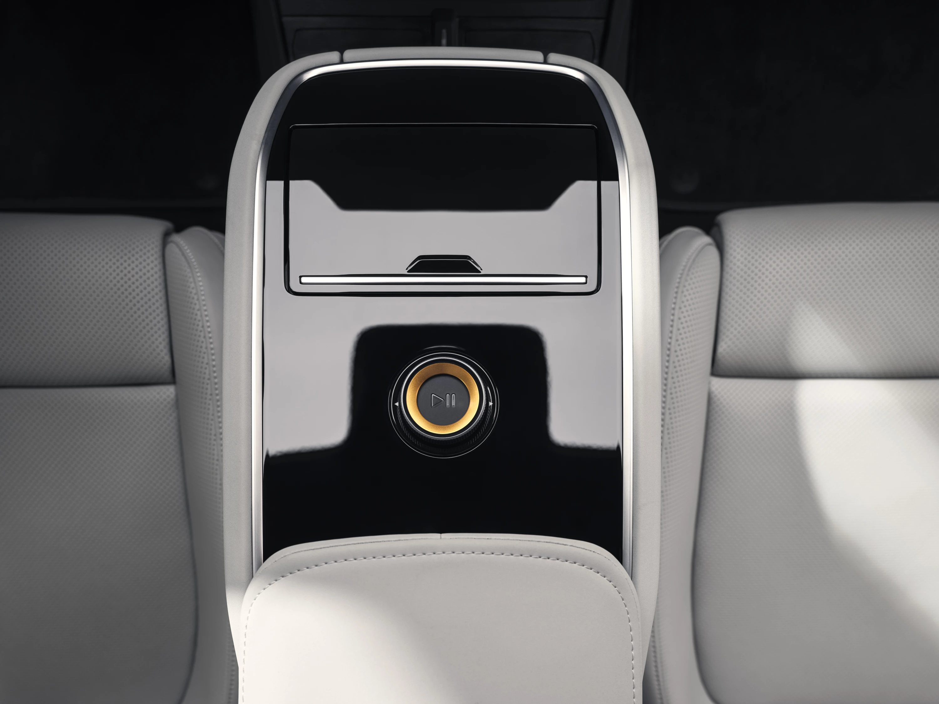 Polestar 5 Dual Motor Performance details view