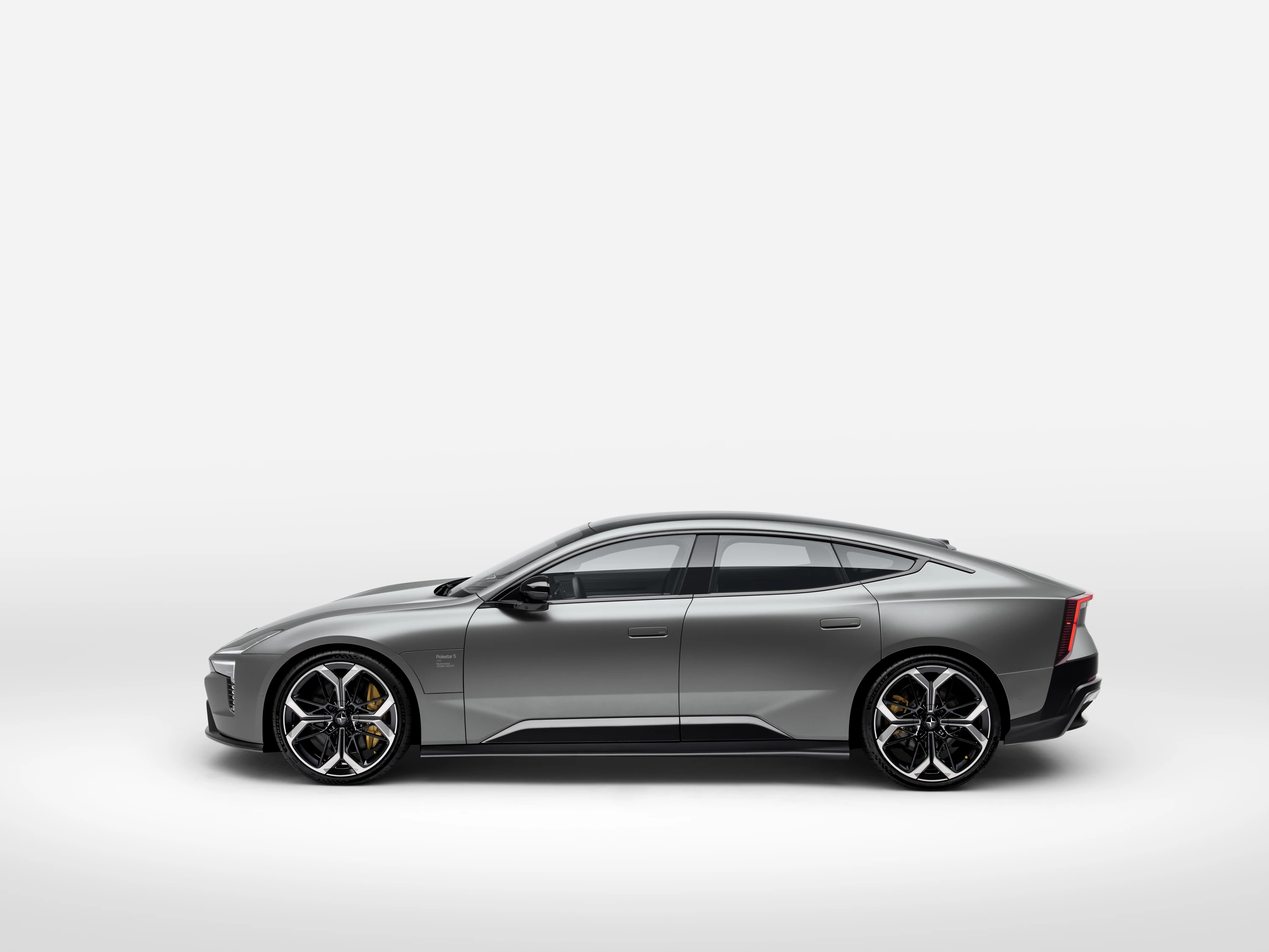 Polestar 5 Dual Motor Performance exterior view