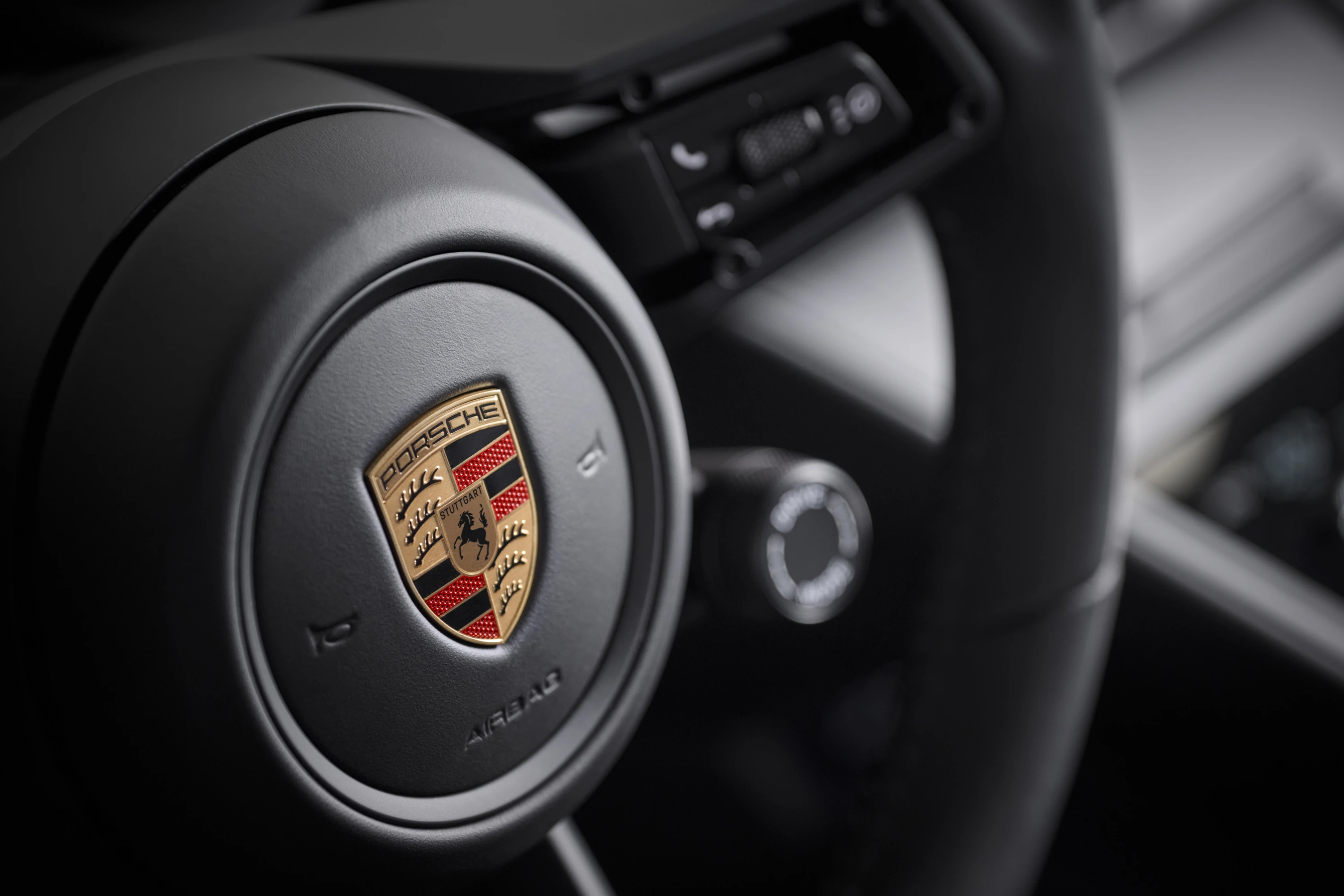 Porsche Macan 4 details view