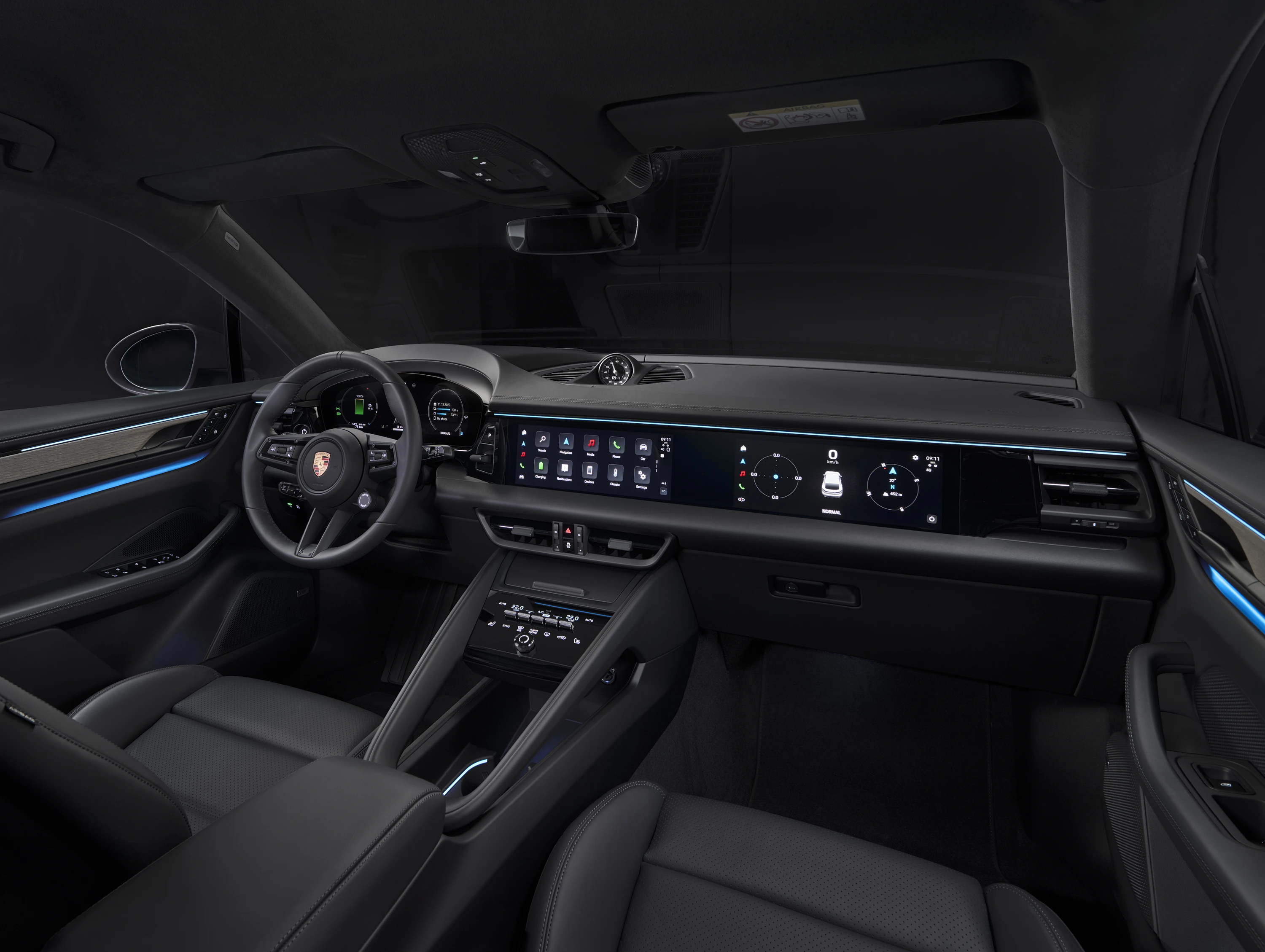 Porsche Macan 4 interior view