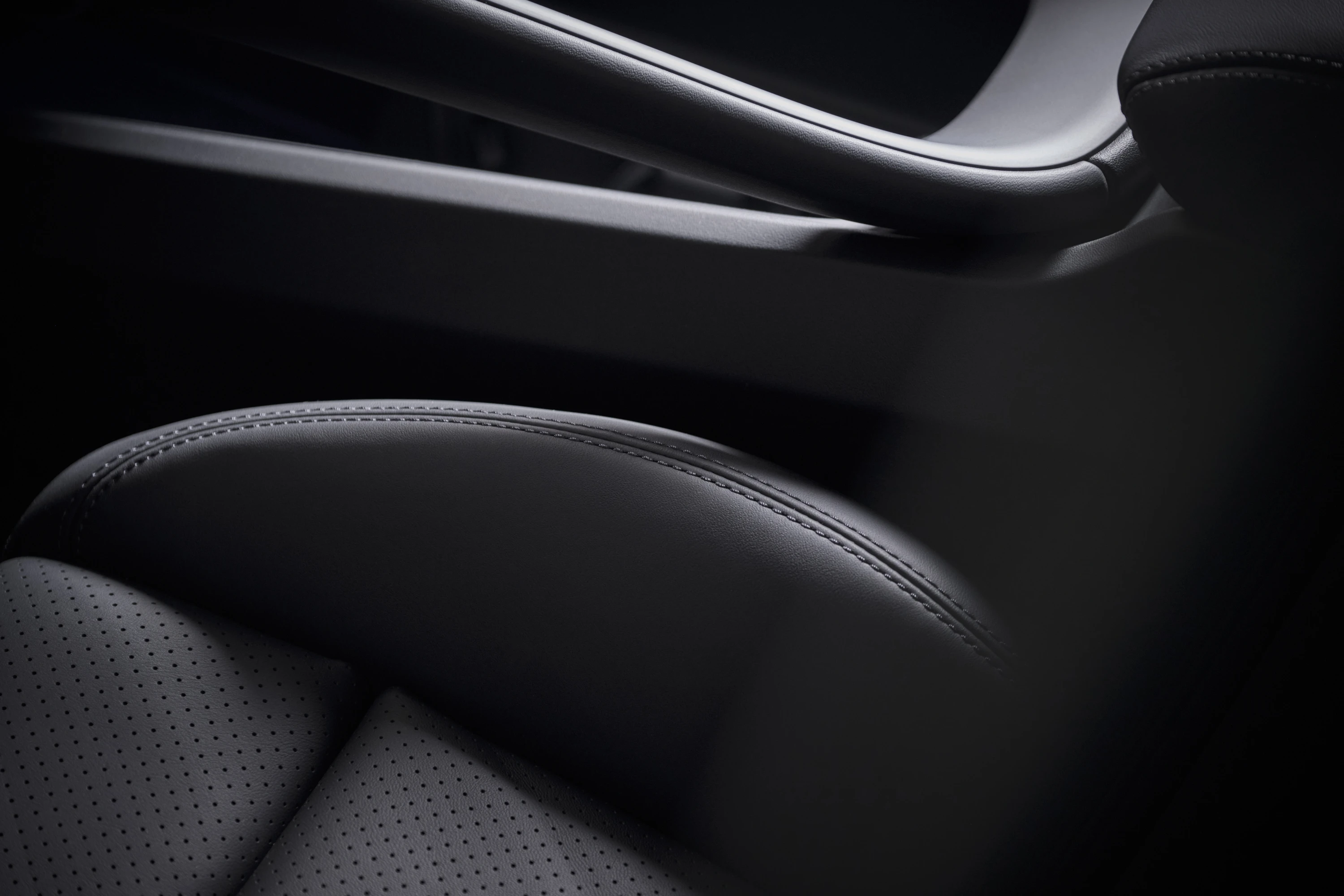 Porsche Macan 4 details view