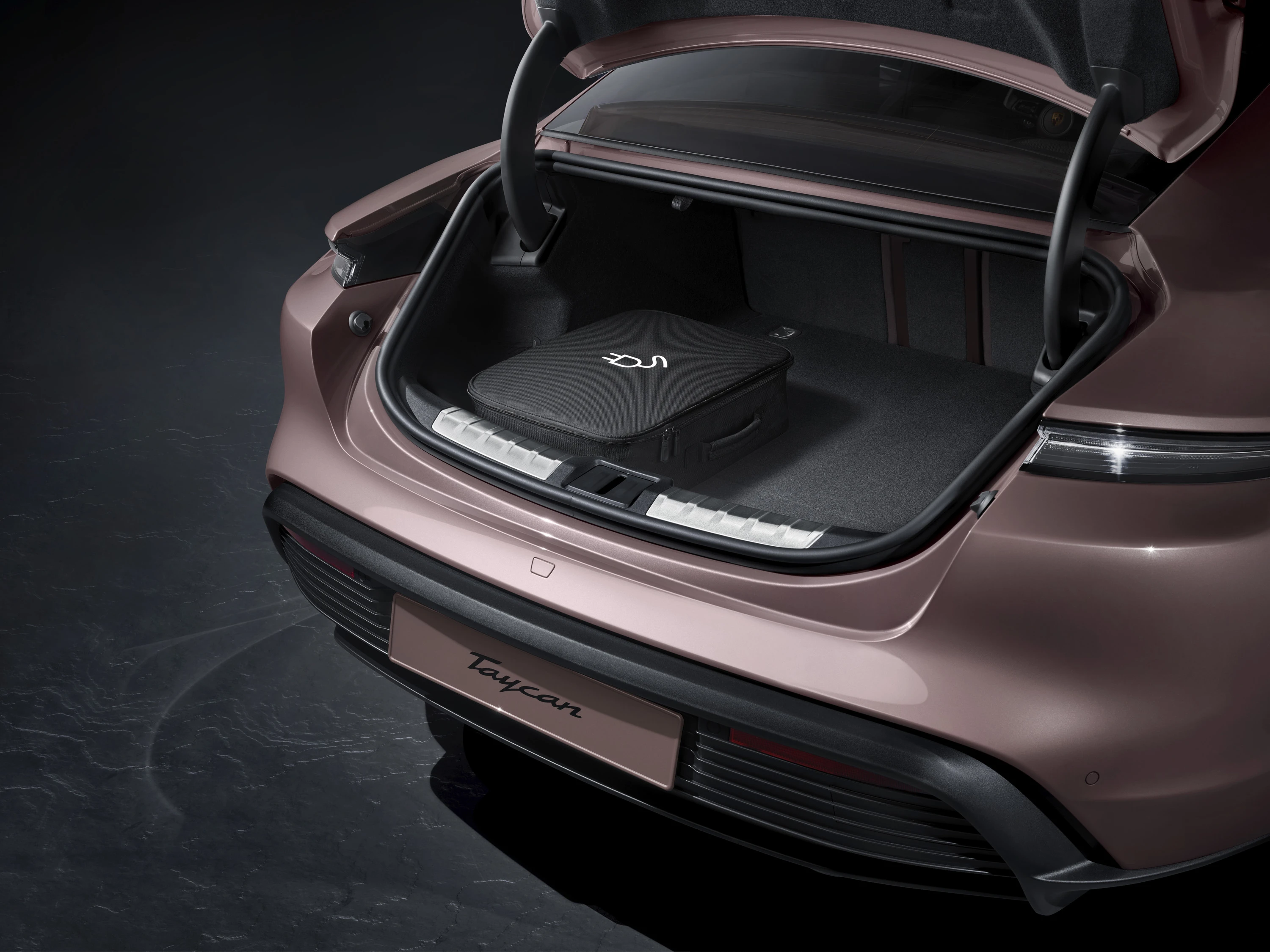 Porsche Taycan 4S trunk view